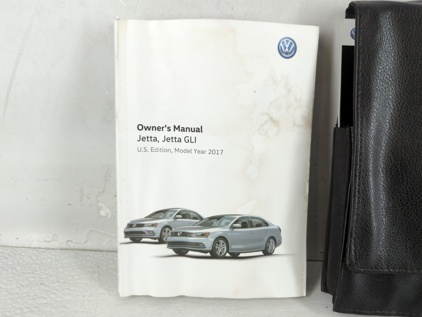 2017 Volkswagen Jetta Owners Manual Book Guide P/N:5C6012723AN OEM Used Auto Parts - Oemusedautoparts1.com