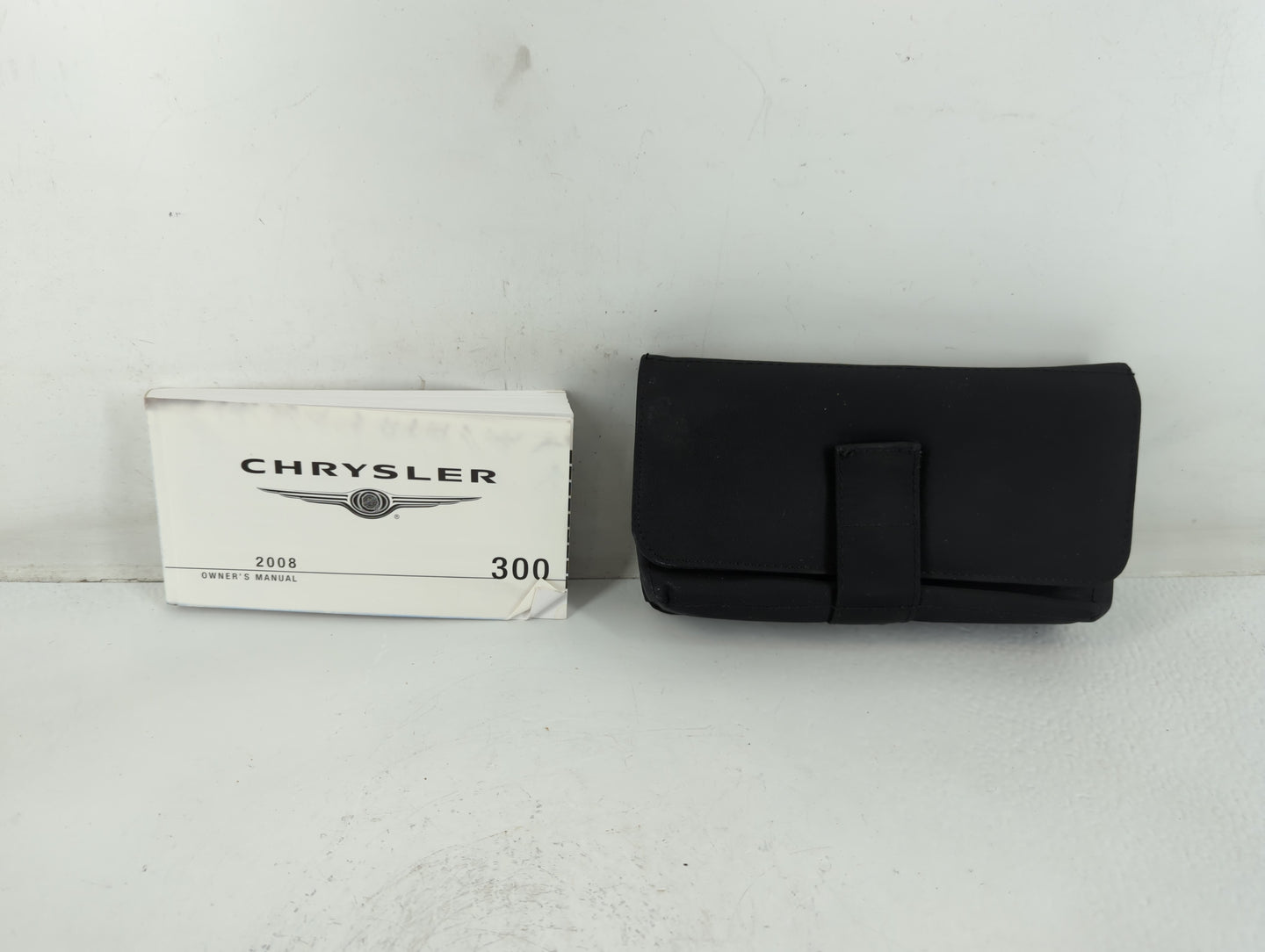 2008 Chrysler 300 Owners Manual Book Guide P/N:81-026-0843 OEM Used Auto Parts - Oemusedautoparts1.com