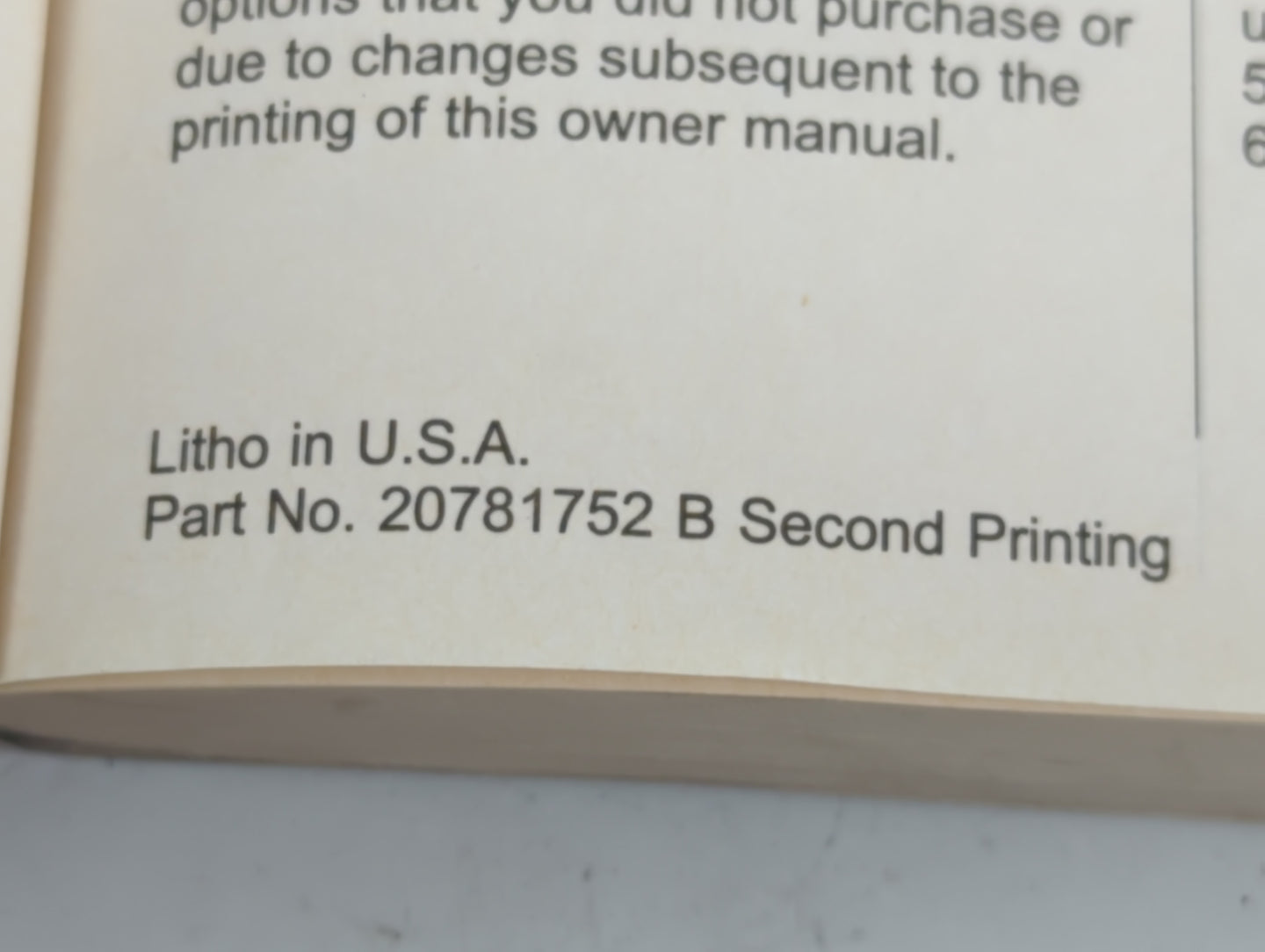 2011 Chevrolet Equinox Owners Manual Book Guide P/N:20781752 B OEM Used Auto Parts - Oemusedautoparts1.com