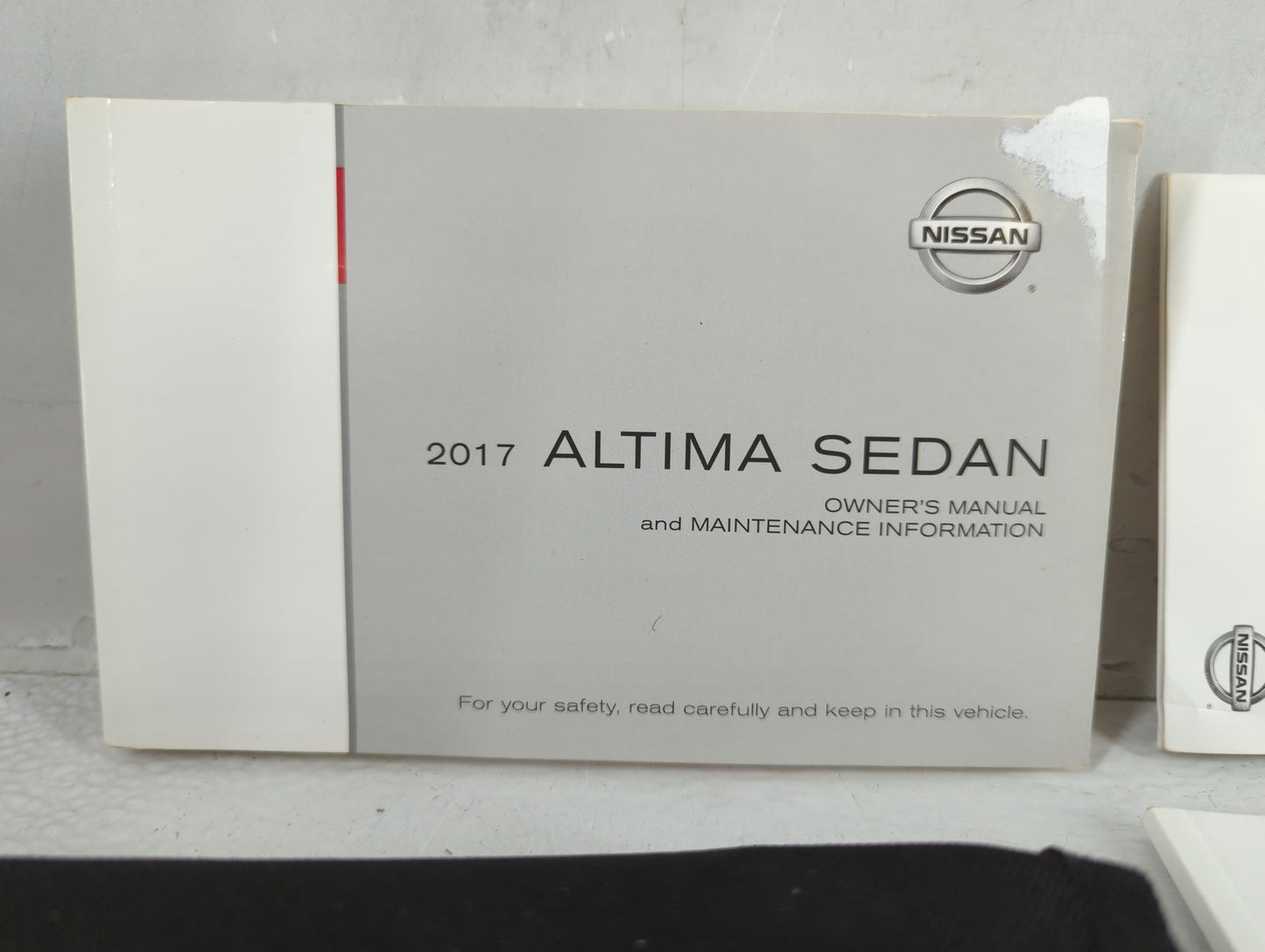 2017 Nissan Altima Owners Manual Book Guide OEM Used Auto Parts - Oemusedautoparts1.com