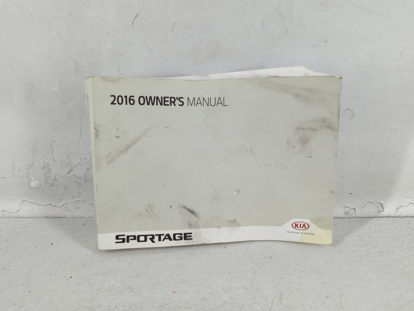 2016 Kia Sportage Owners Manual Book Guide P/N:G3WO-EU57D OEM Used Auto Parts - Oemusedautoparts1.com