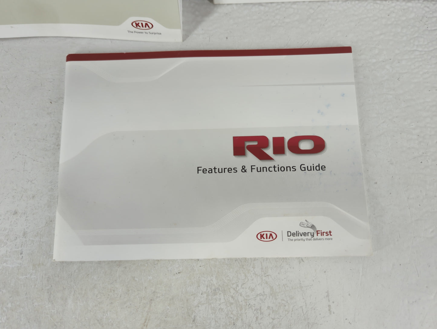 2016 Kia Rio Owners Manual Book Guide P/N:G1WO-EU59G OEM Used Auto Parts - Oemusedautoparts1.com