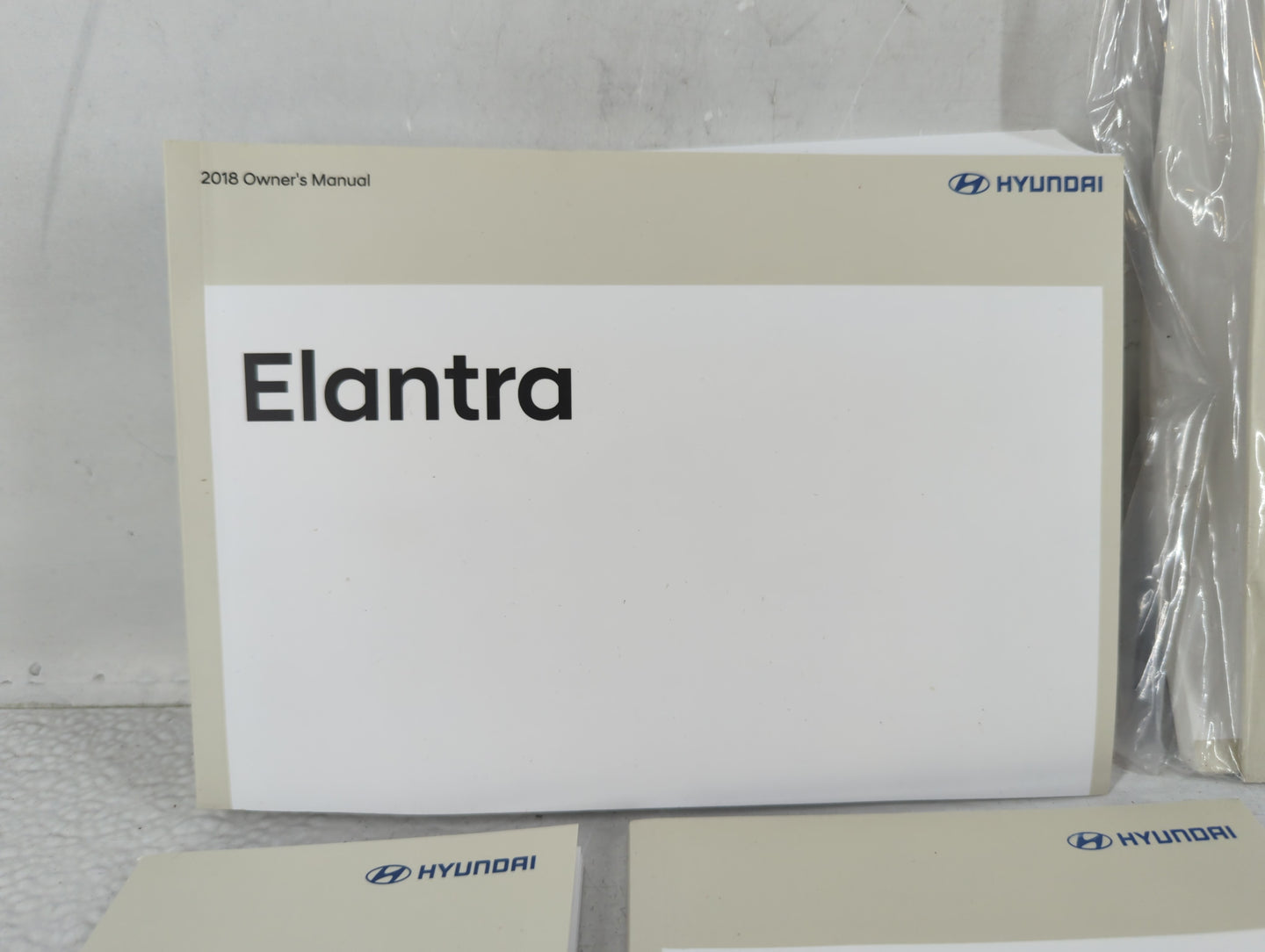2018 Hyundai Elantra Owners Manual Book Guide OEM Used Auto Parts - Oemusedautoparts1.com
