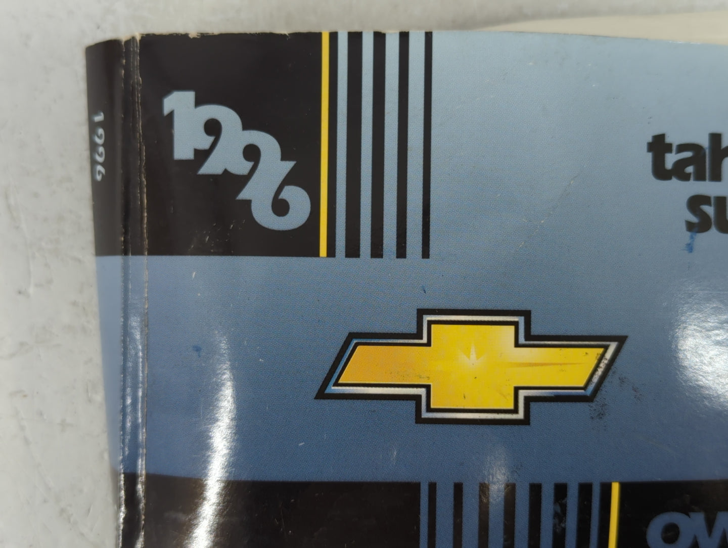 2010 Chevrolet Tahoe Owners Manual Book Guide P/N:C9609 B OEM Used Auto Parts - Oemusedautoparts1.com