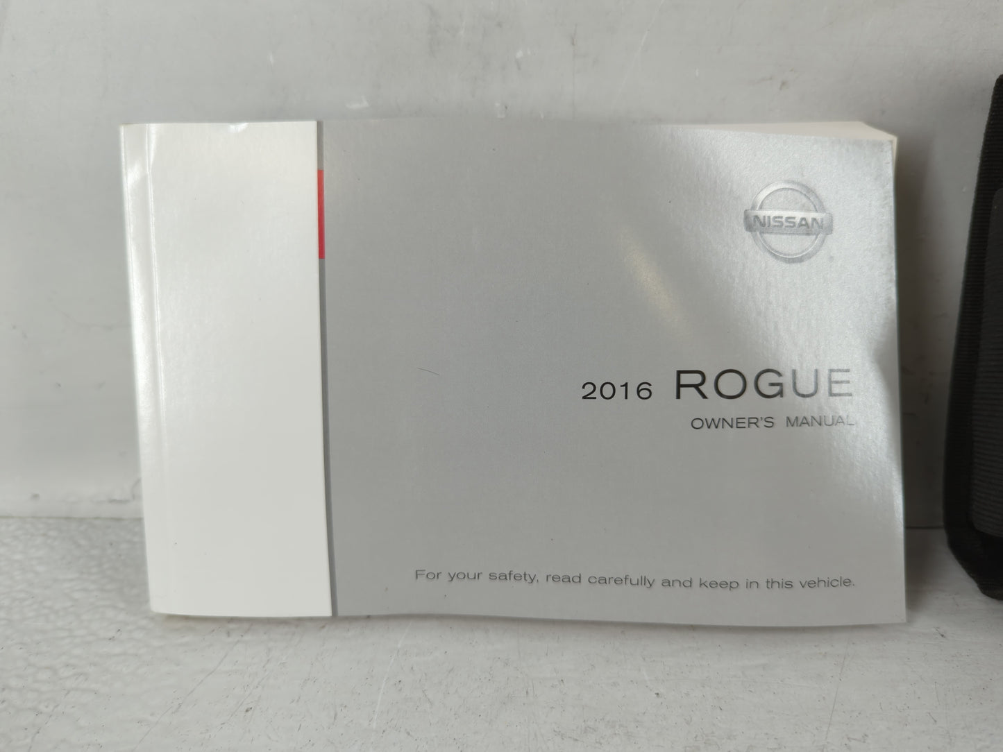 2016 Nissan Rogue Owners Manual Book Guide P/N:T00UM-JM03D OM16EA 0T32U2 OEM Used Auto Parts - Oemusedautoparts1.com