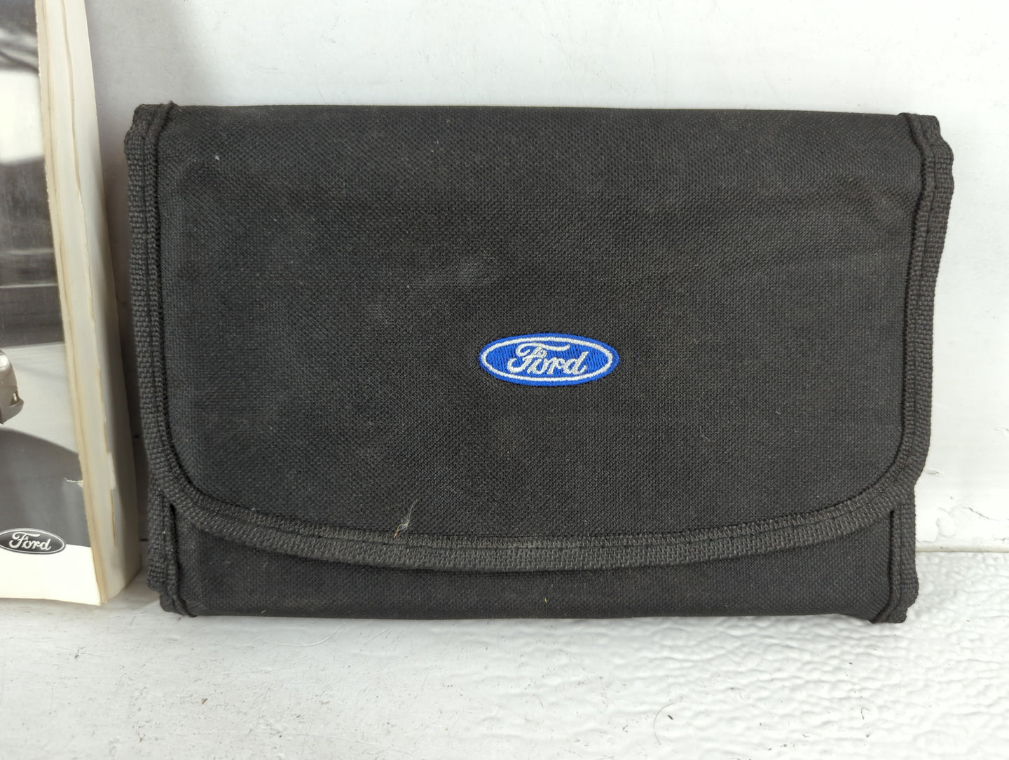 2013 Ford Fusion Owners Manual Book Guide P/N:DE5J 19A321 DA OEM Used Auto Parts - Oemusedautoparts1.com