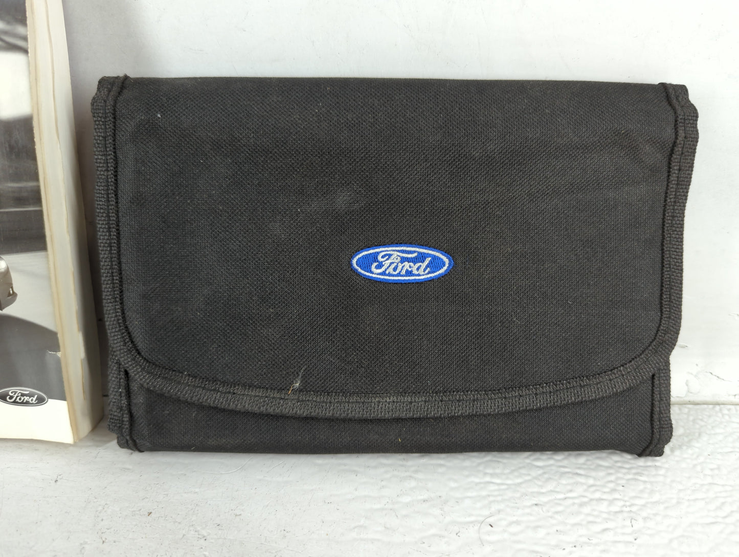 2013 Ford Fusion Owners Manual Book Guide P/N:DE5J 19A321 DA OEM Used Auto Parts - Oemusedautoparts1.com
