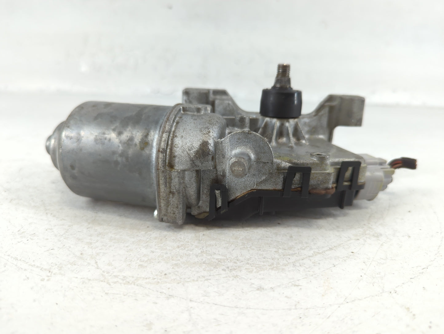 2008-2022 Dodge Challenger Front Windshield Wiper Motor P/N:AX159060-1564 05028756AD Fits OEM Used Auto Parts - Oemusedautoparts1.com