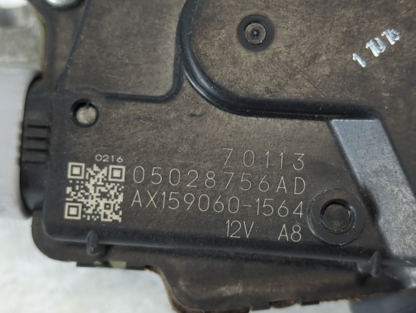 2008-2022 Dodge Challenger Front Windshield Wiper Motor P/N:05028756AD Fits OEM Used Auto Parts - Oemusedautoparts1.com