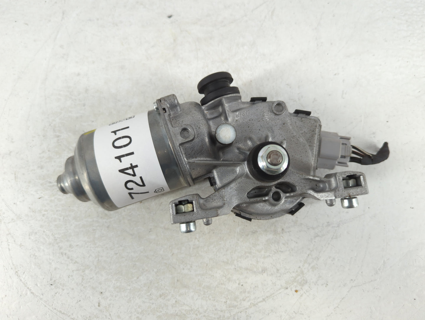 2011-2022 Dodge Charger Front Windshield Wiper Motor P/N:68082728AF Fits OEM Used Auto Parts - Oemusedautoparts1.com