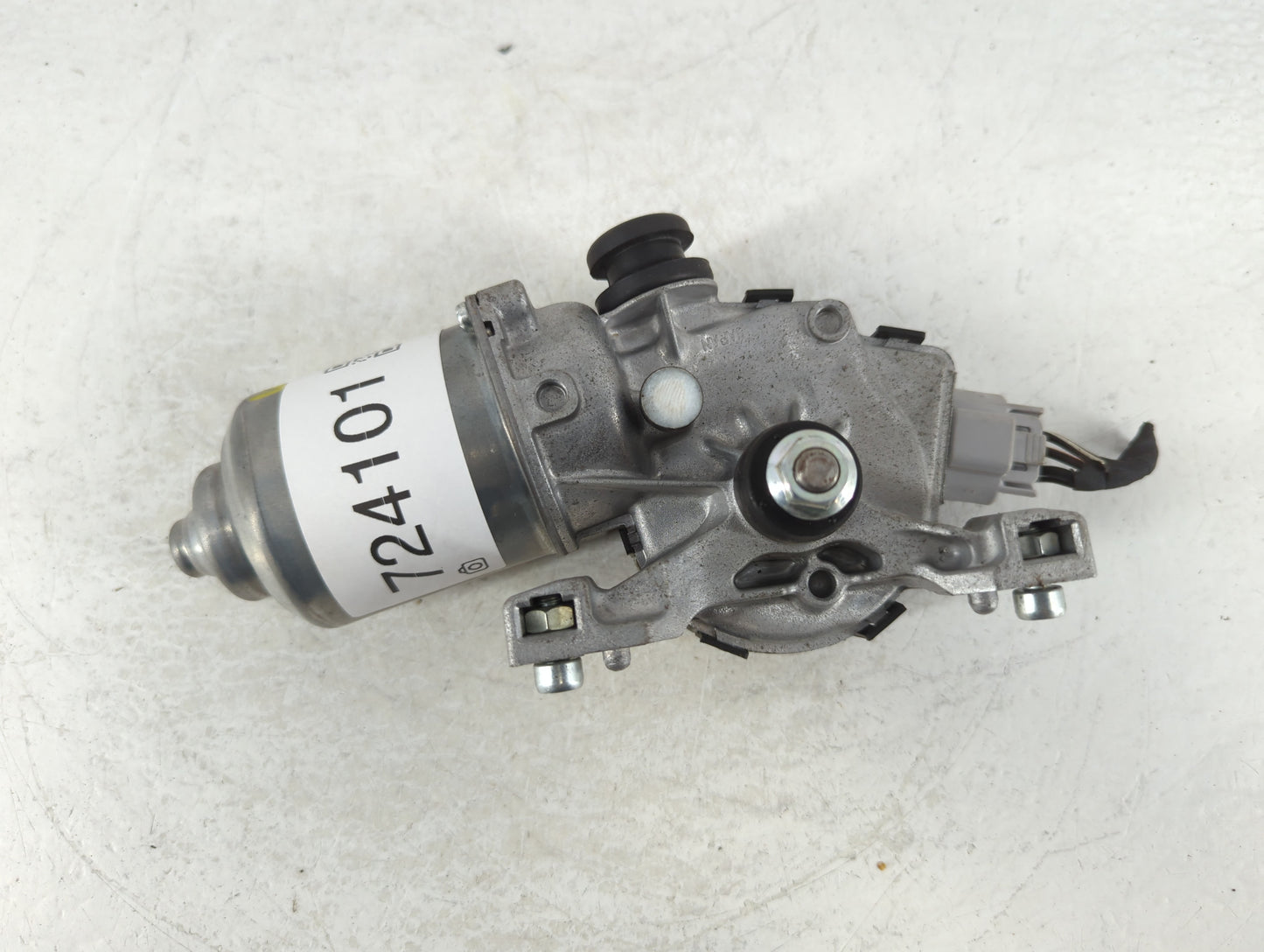2011-2022 Dodge Charger Front Windshield Wiper Motor P/N:68082728AF Fits OEM Used Auto Parts - Oemusedautoparts1.com