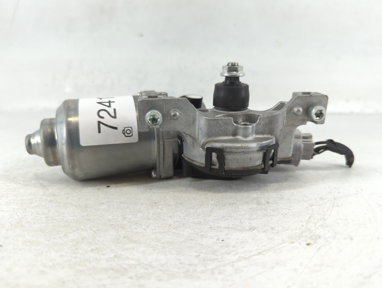 2011-2022 Dodge Charger Front Windshield Wiper Motor P/N:68082728AF Fits OEM Used Auto Parts - Oemusedautoparts1.com