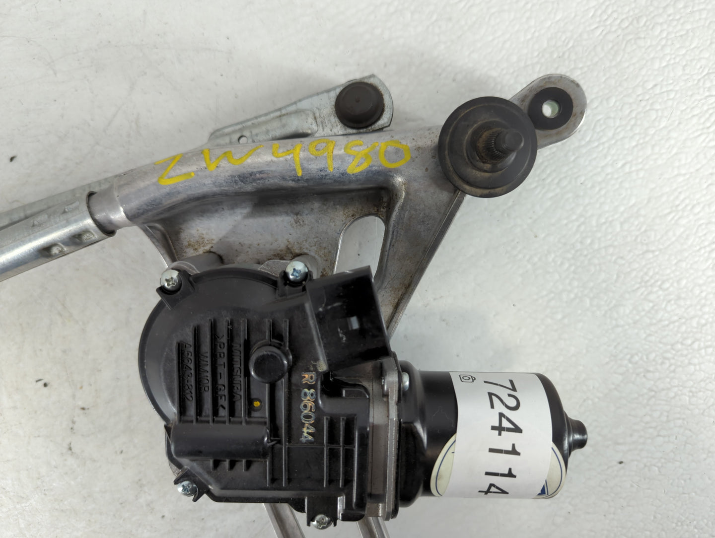 2018 Audi S5 Front Windshield Wiper Motor P/N:8W6.955.23.B A4185-350 Fits OEM Used Auto Parts - Oemusedautoparts1.com