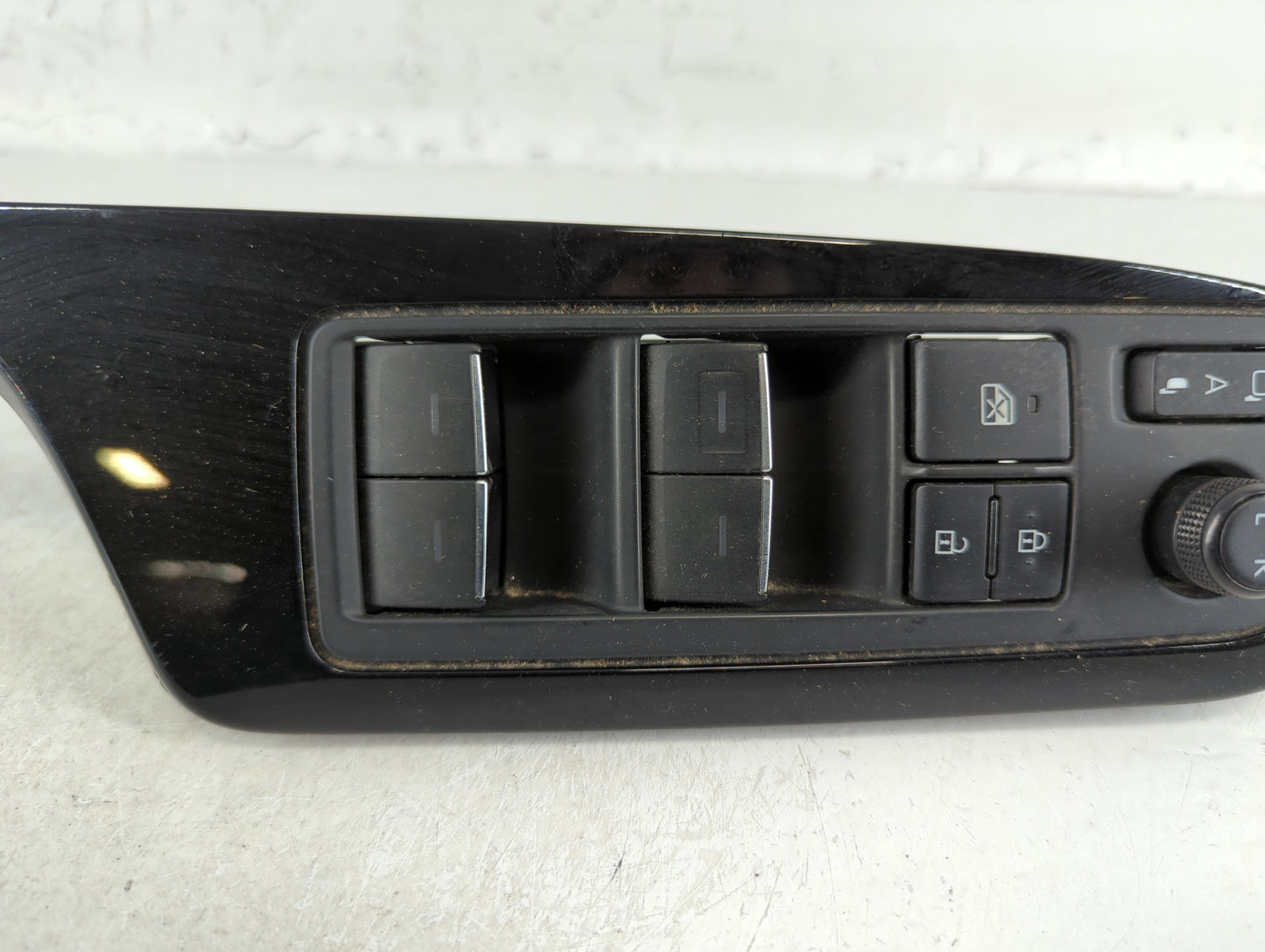 2020 Chrysler 200 Master Power Window Switch Replacement Driver Side Left P/N:285-0104 TM1221 84040-12210 Fits OEM Used Auto Parts - Oemusedautoparts1.com