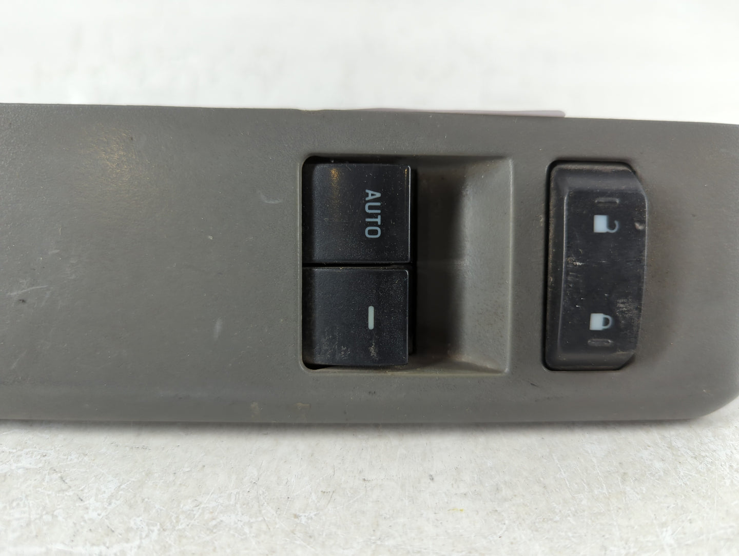 2012 Mercedes-Benz E350 Master Power Window Switch Replacement Driver Side Left P/N:8C3T-14540-ABW Fits OEM Used Auto Parts - Oemusedautoparts1.com