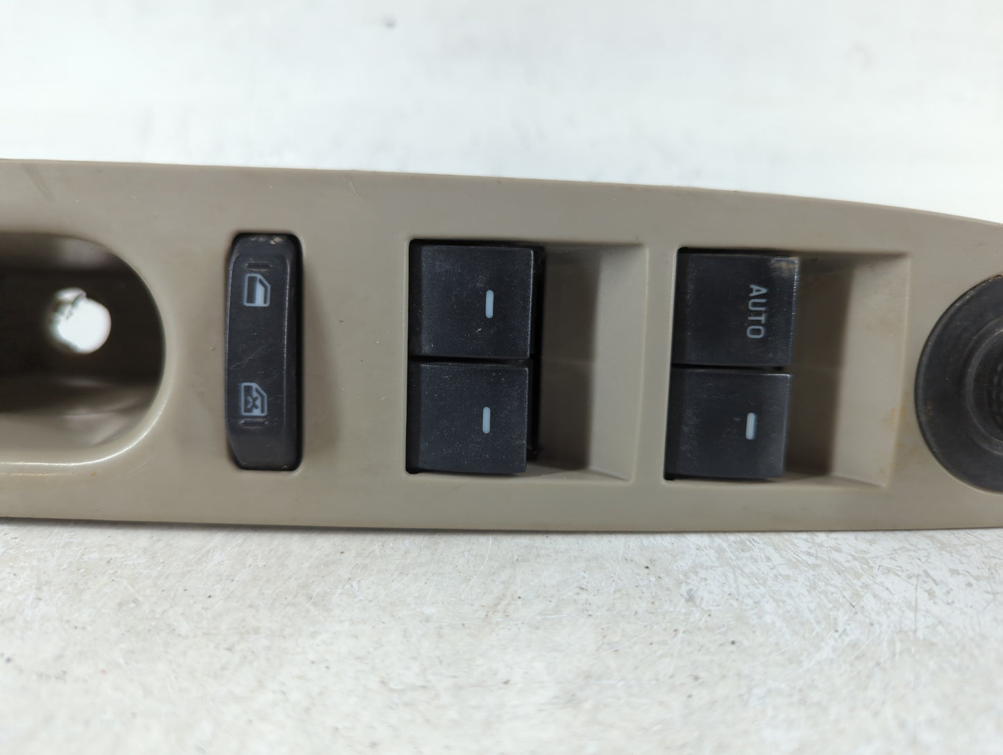 2010-2012 Ford Fusion Master Power Window Switch Replacement Driver Side Left P/N:9E5T-14540-AAW Fits Fits 2010 2011 2012 OEM Used Auto Parts - Oemusedautoparts1.com