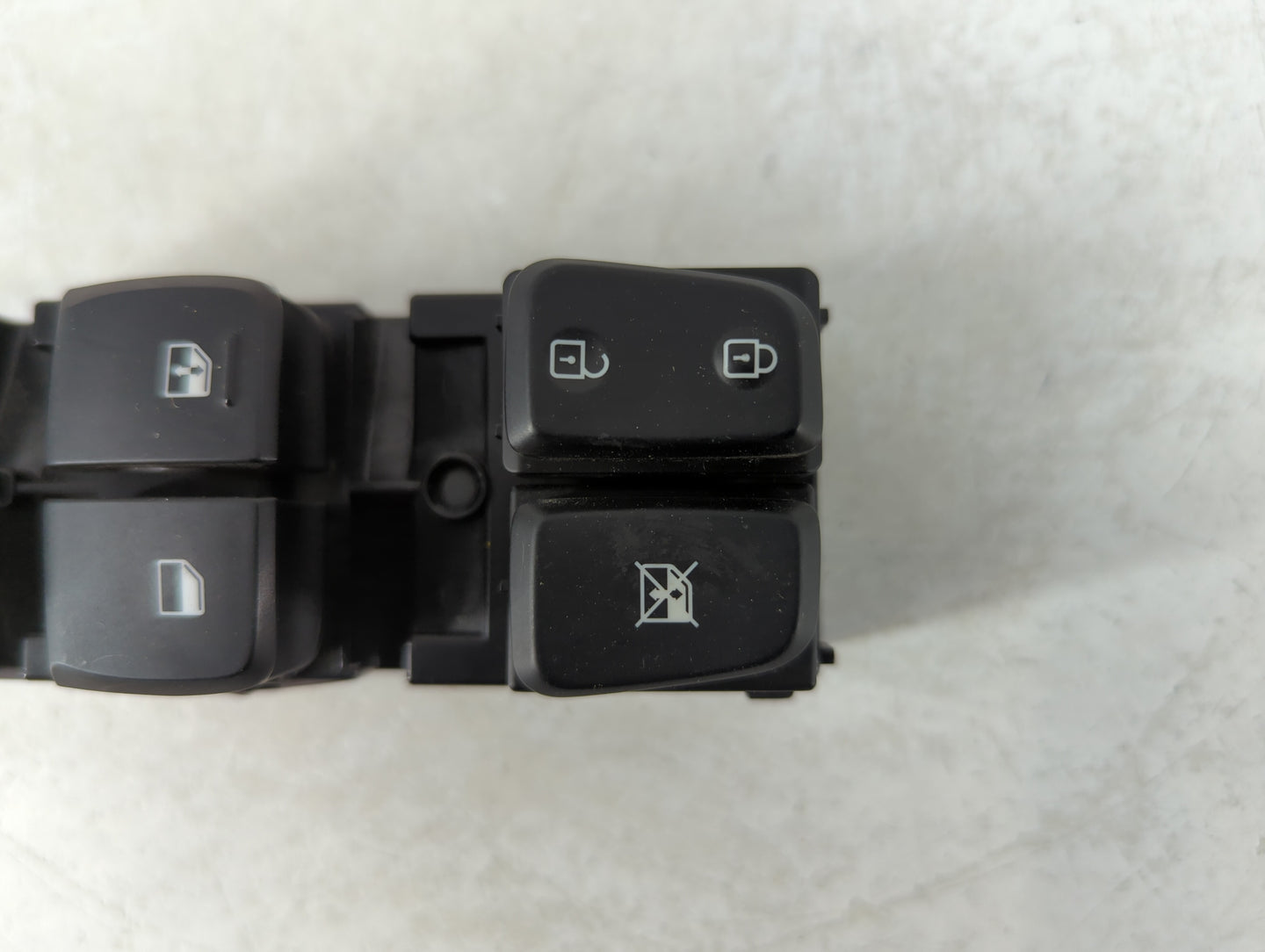 2019-2020 Hyundai Veloster Master Power Window Switch Replacement Driver Side Left P/N:299163499 Fits Fits 2019 2020 OEM Used Auto Parts - Oemusedautoparts1.com
