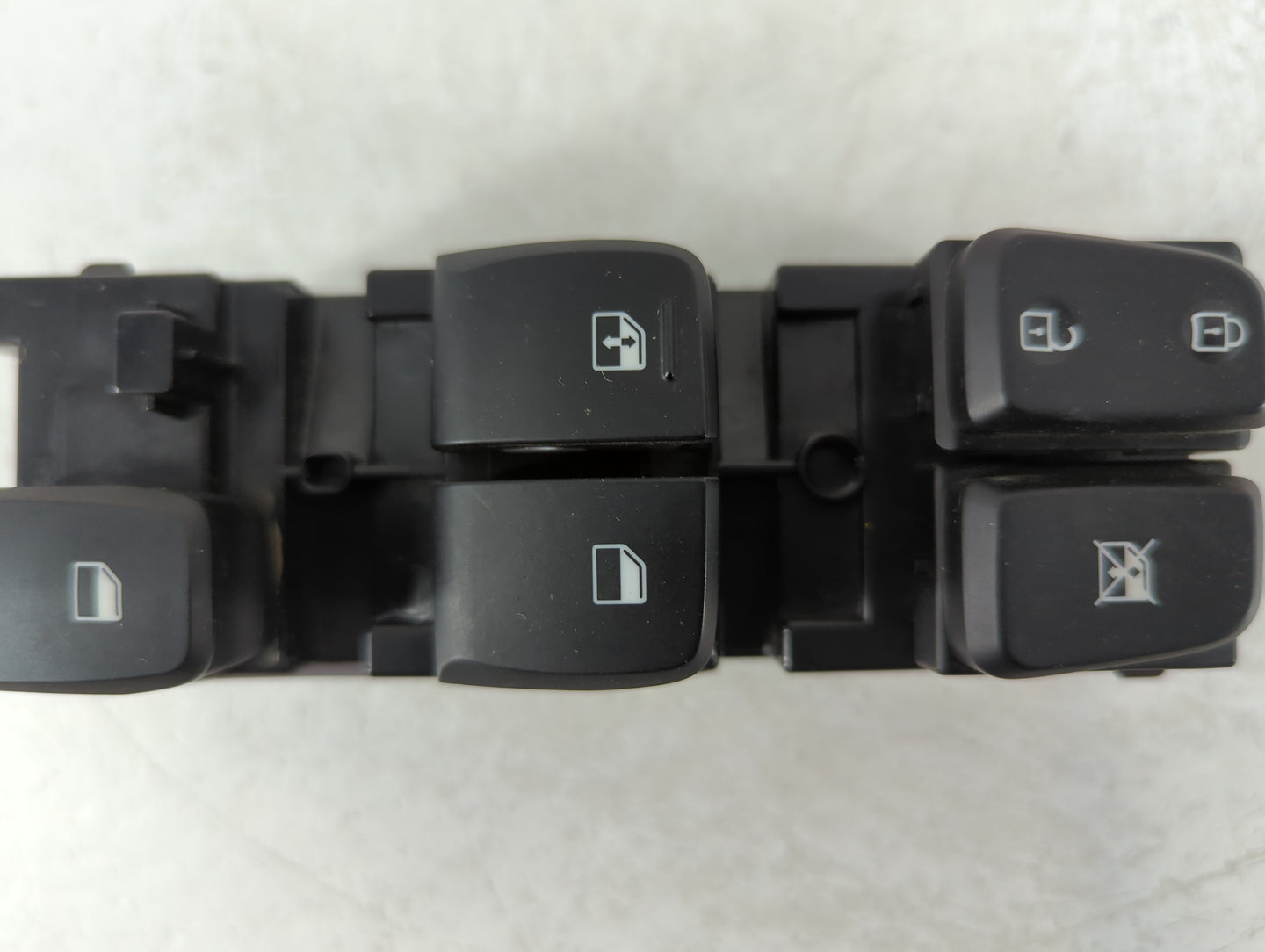 2019-2020 Hyundai Veloster Master Power Window Switch Replacement Driver Side Left P/N:299163499 Fits Fits 2019 2020 OEM Used Auto Parts - Oemusedautoparts1.com