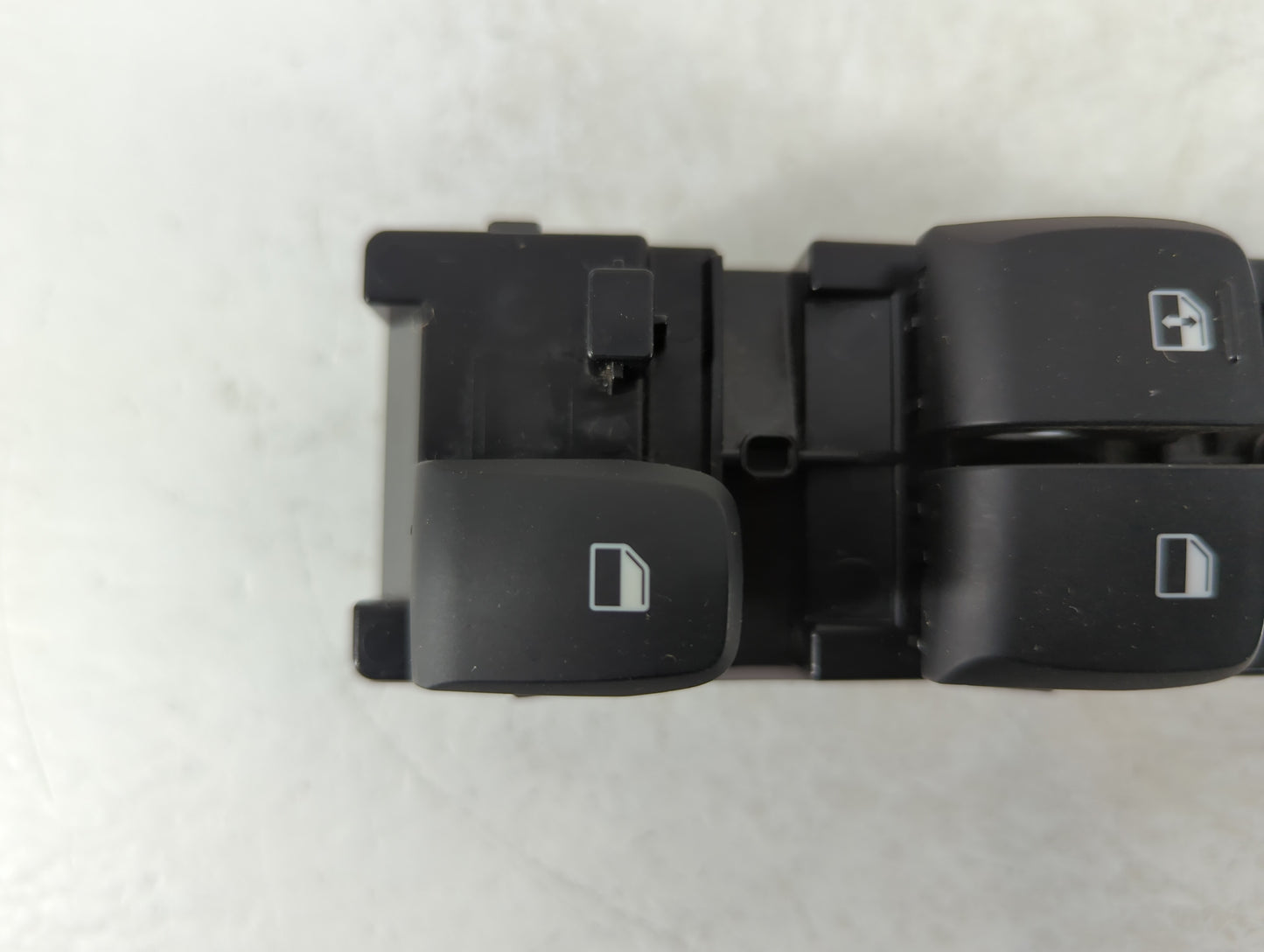2019-2020 Hyundai Veloster Master Power Window Switch Replacement Driver Side Left P/N:299163499 Fits Fits 2019 2020 OEM Used Auto Parts - Oemusedautoparts1.com