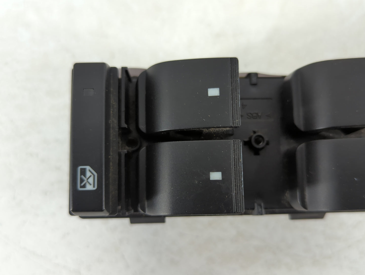 2007-2009 Gmc Acadia Master Power Window Switch Replacement Driver Side Left P/N:25789239 Fits Fits 2007 2008 2009 OEM Used Auto Parts - Oemusedautoparts1.com