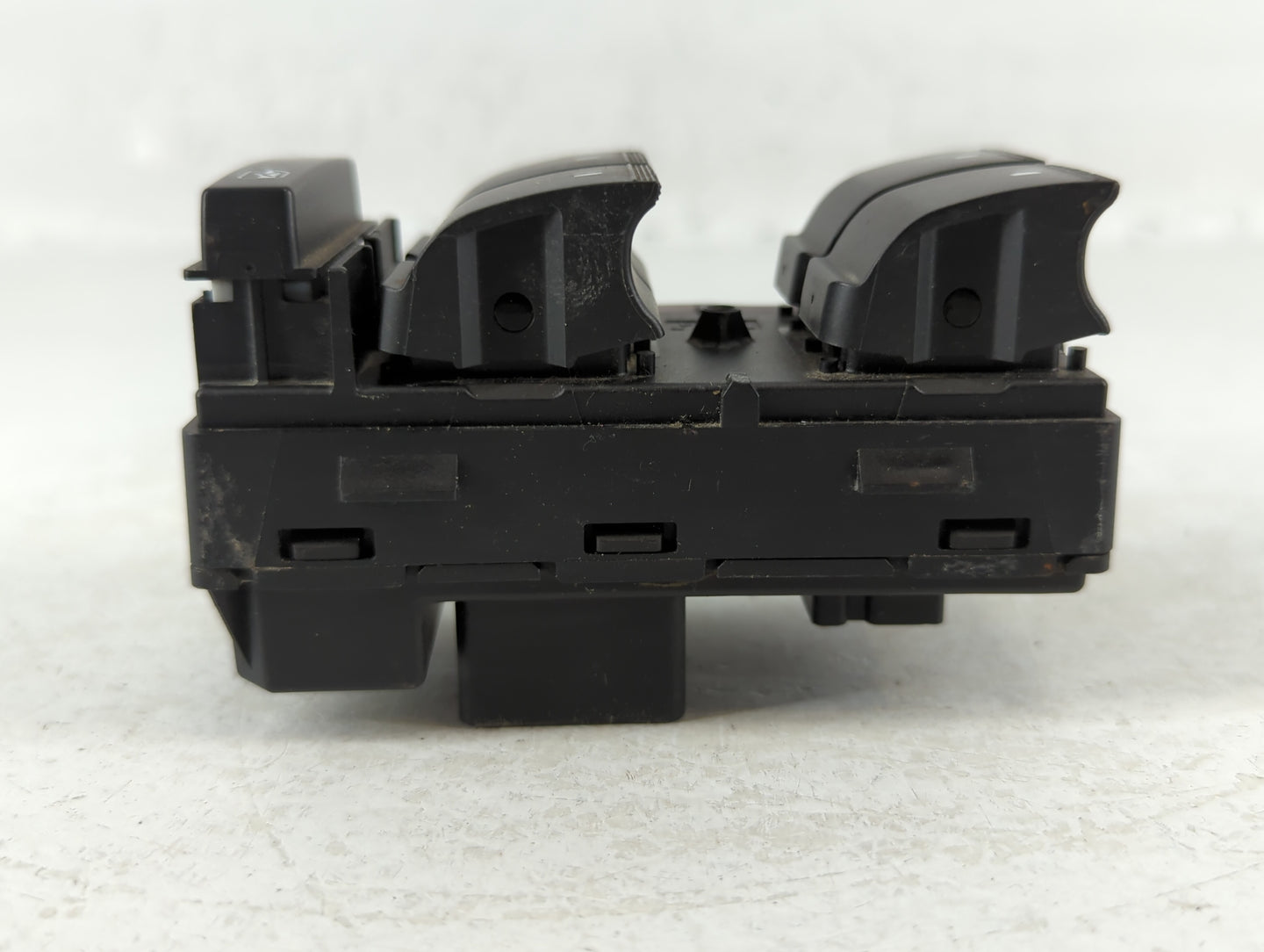2007-2009 Gmc Acadia Master Power Window Switch Replacement Driver Side Left P/N:25789239 Fits Fits 2007 2008 2009 OEM Used Auto Parts - Oemusedautoparts1.com