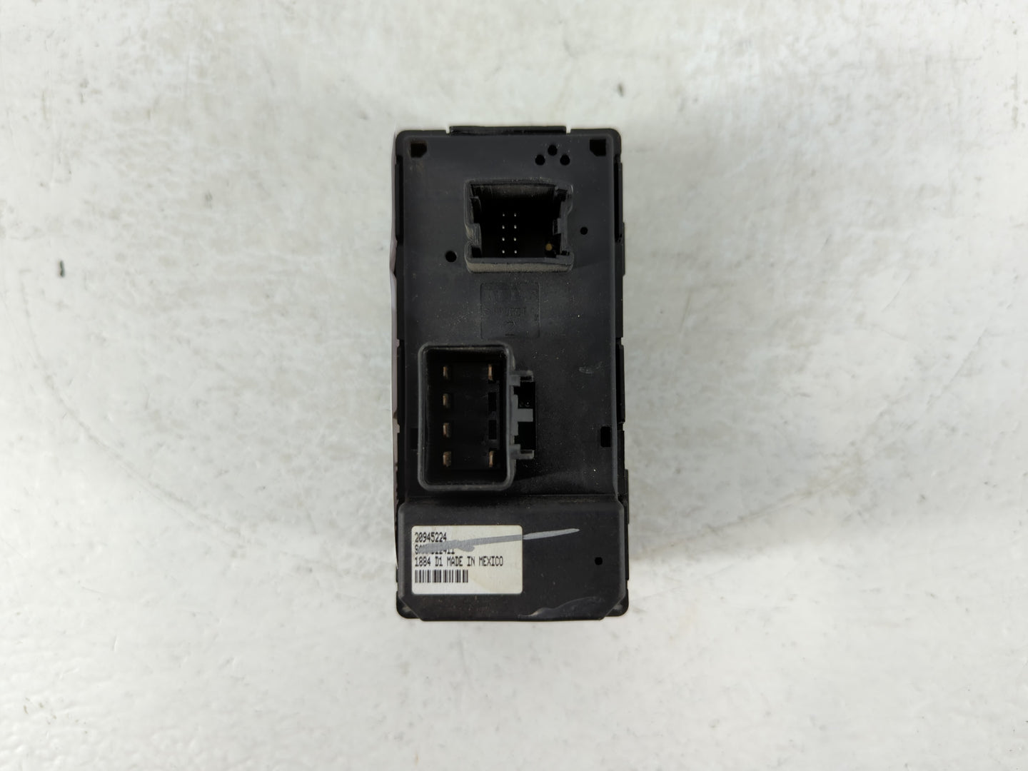 2010-2017 Gmc Acadia Master Power Window Switch Replacement Driver Side Left P/N:1884 D1 20945224 Fits OEM Used Auto Parts - Oemusedautoparts1.com