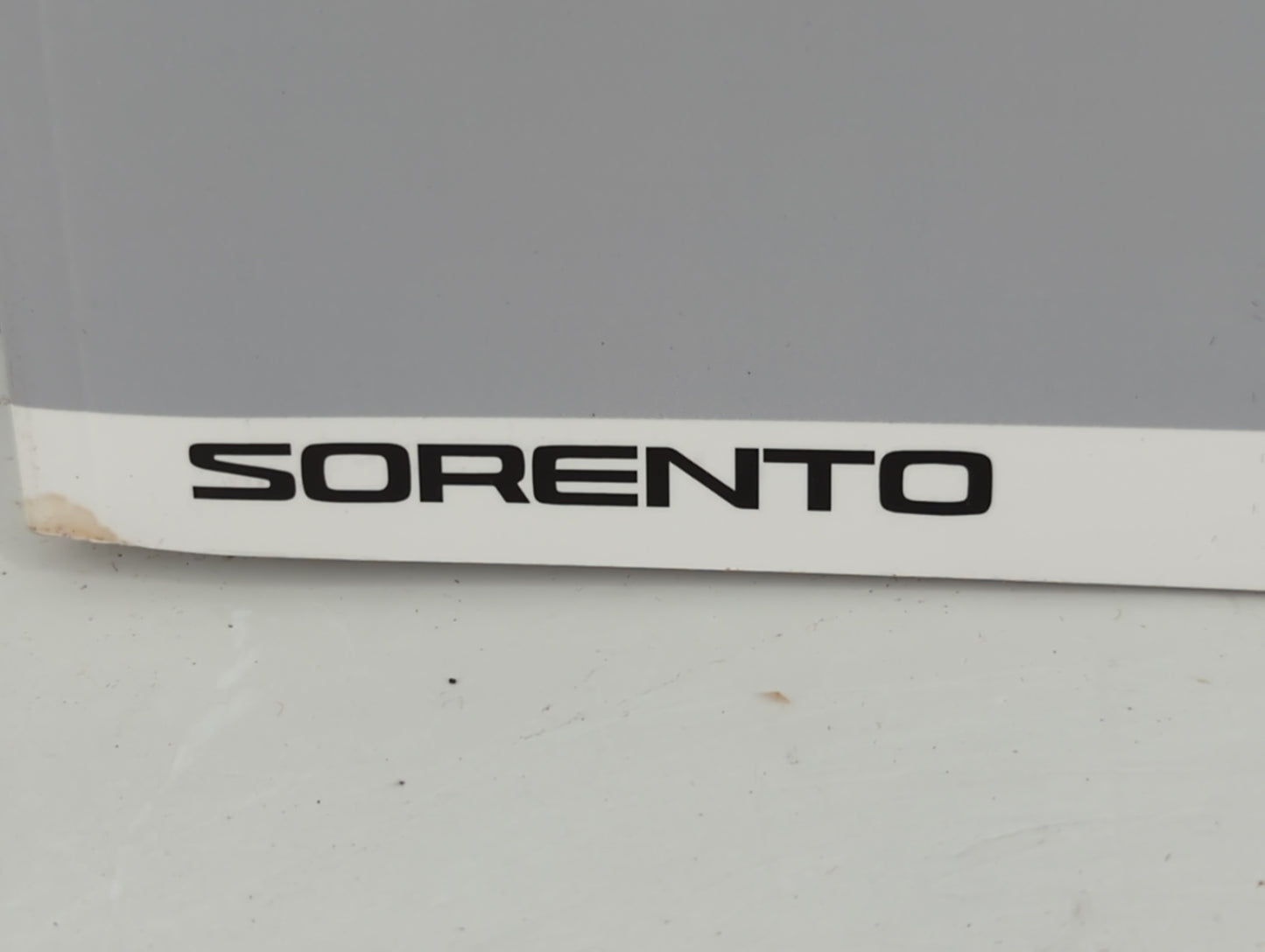 2017 Kia Sorento Owners Manual Book Guide P/N:HXG5-EU65A OEM Used Auto Parts - Oemusedautoparts1.com