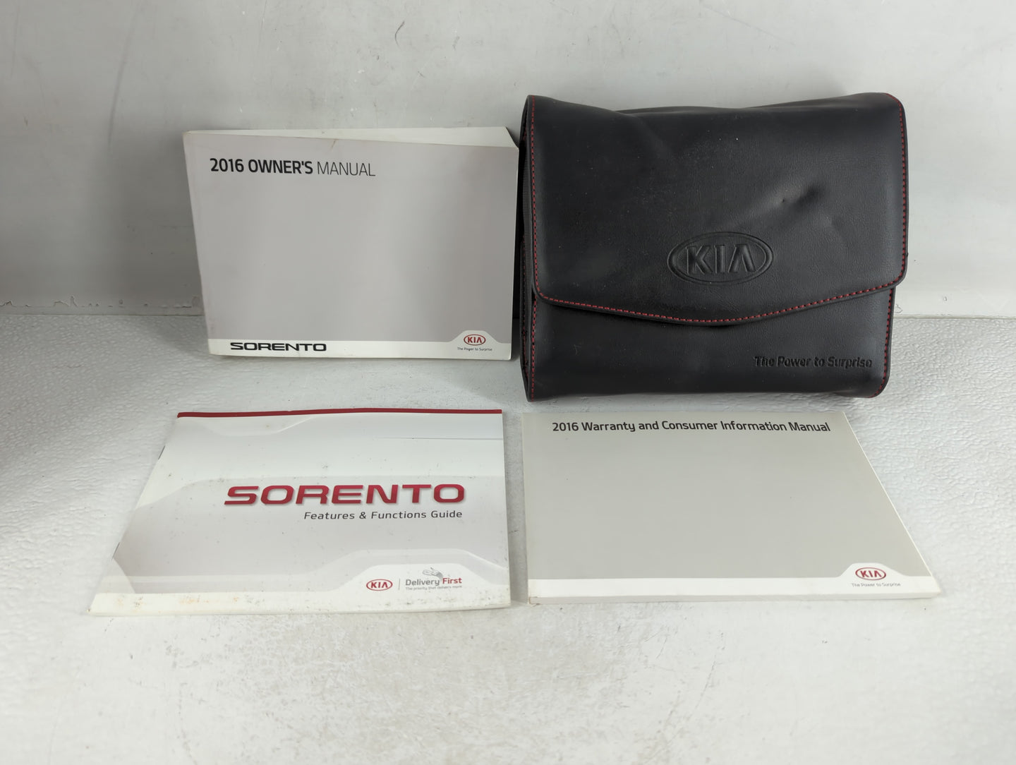 2016 Kia Sorento Owners Manual Book Guide OEM Used Auto Parts - Oemusedautoparts1.com