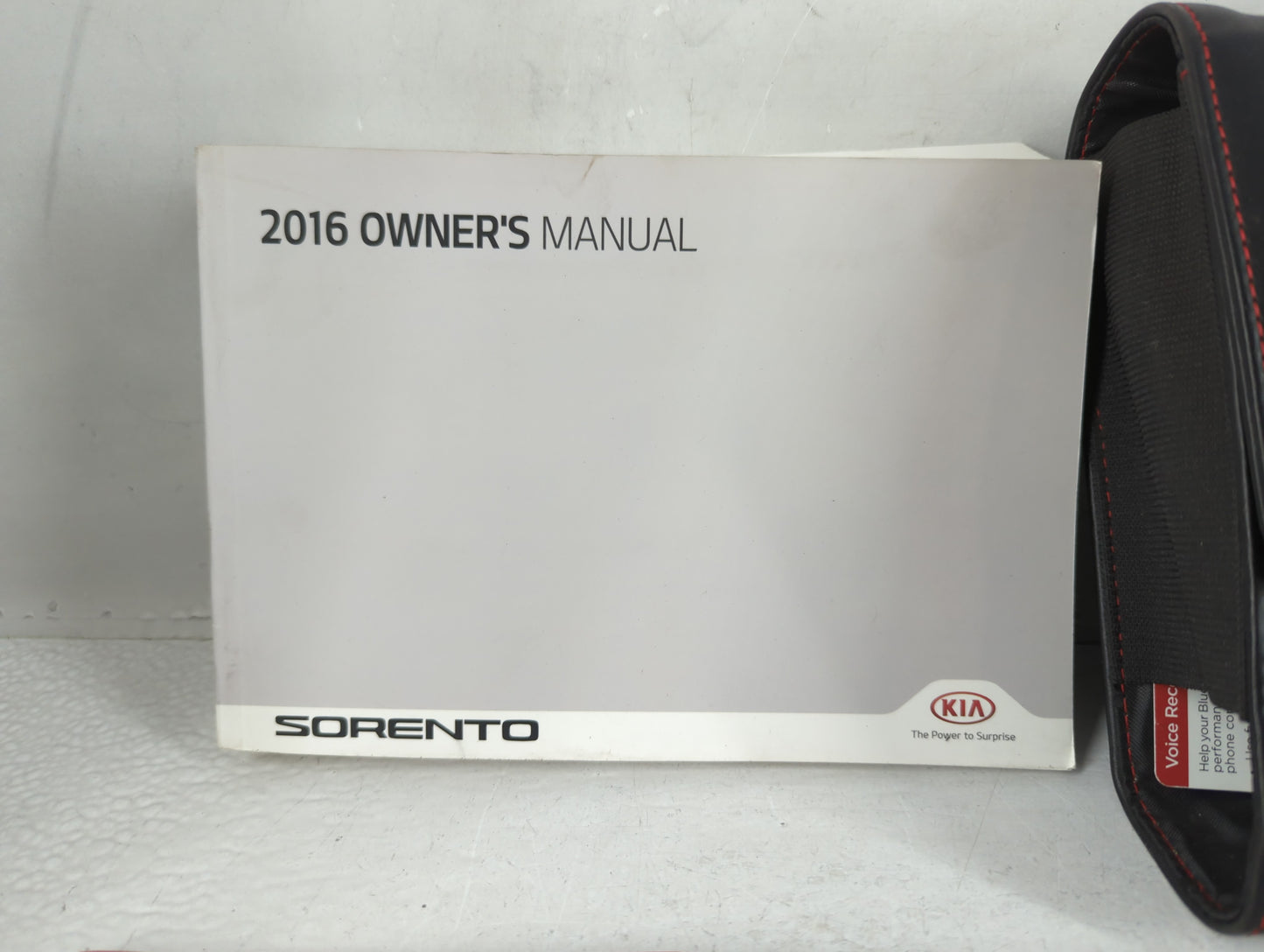 2016 Kia Sorento Owners Manual Book Guide OEM Used Auto Parts - Oemusedautoparts1.com