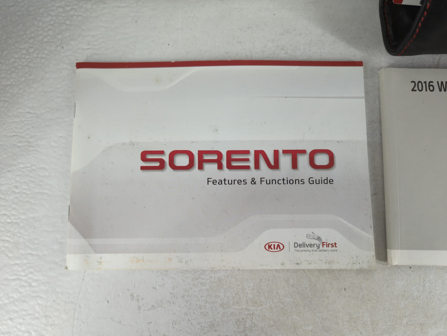 2016 Kia Sorento Owners Manual Book Guide OEM Used Auto Parts - Oemusedautoparts1.com
