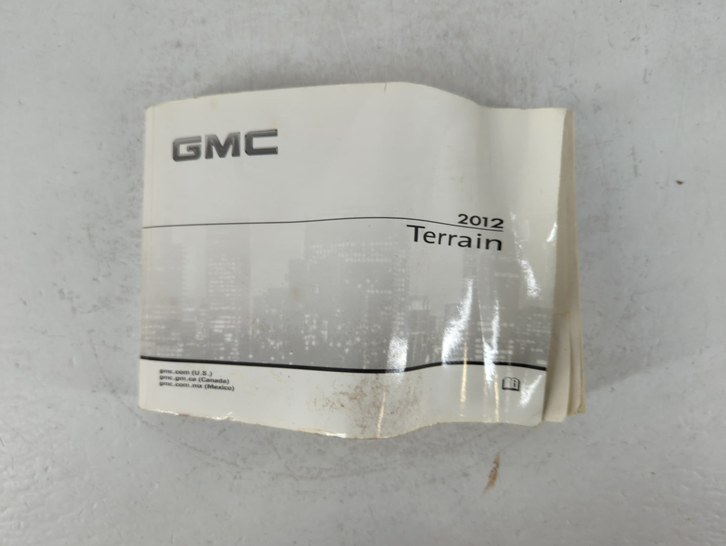 2012 Gmc Terrain Owners Manual Book Guide P/N:22862219 B OEM Used Auto Parts - Oemusedautoparts1.com