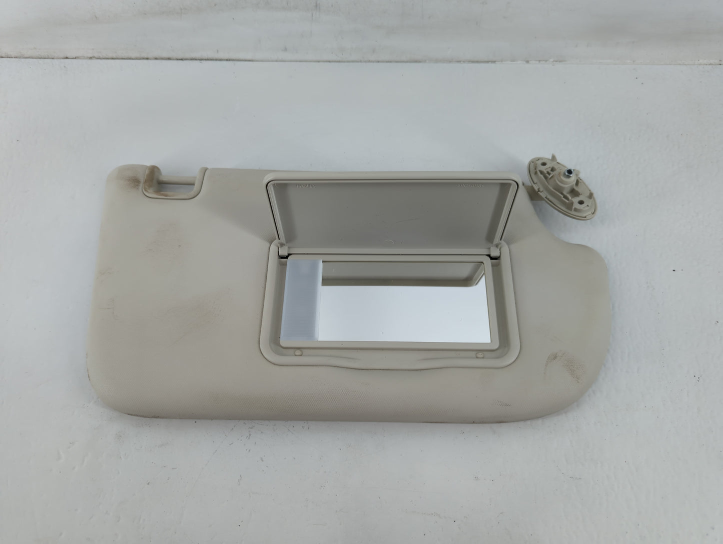 2013-2018 Ford Focus Sun Visor Shade Replacement Passenger Right Mirror Fits Fits 2013 2014 2015 2016 2017 2018 OEM Used Auto Parts - Oemusedautoparts1.com