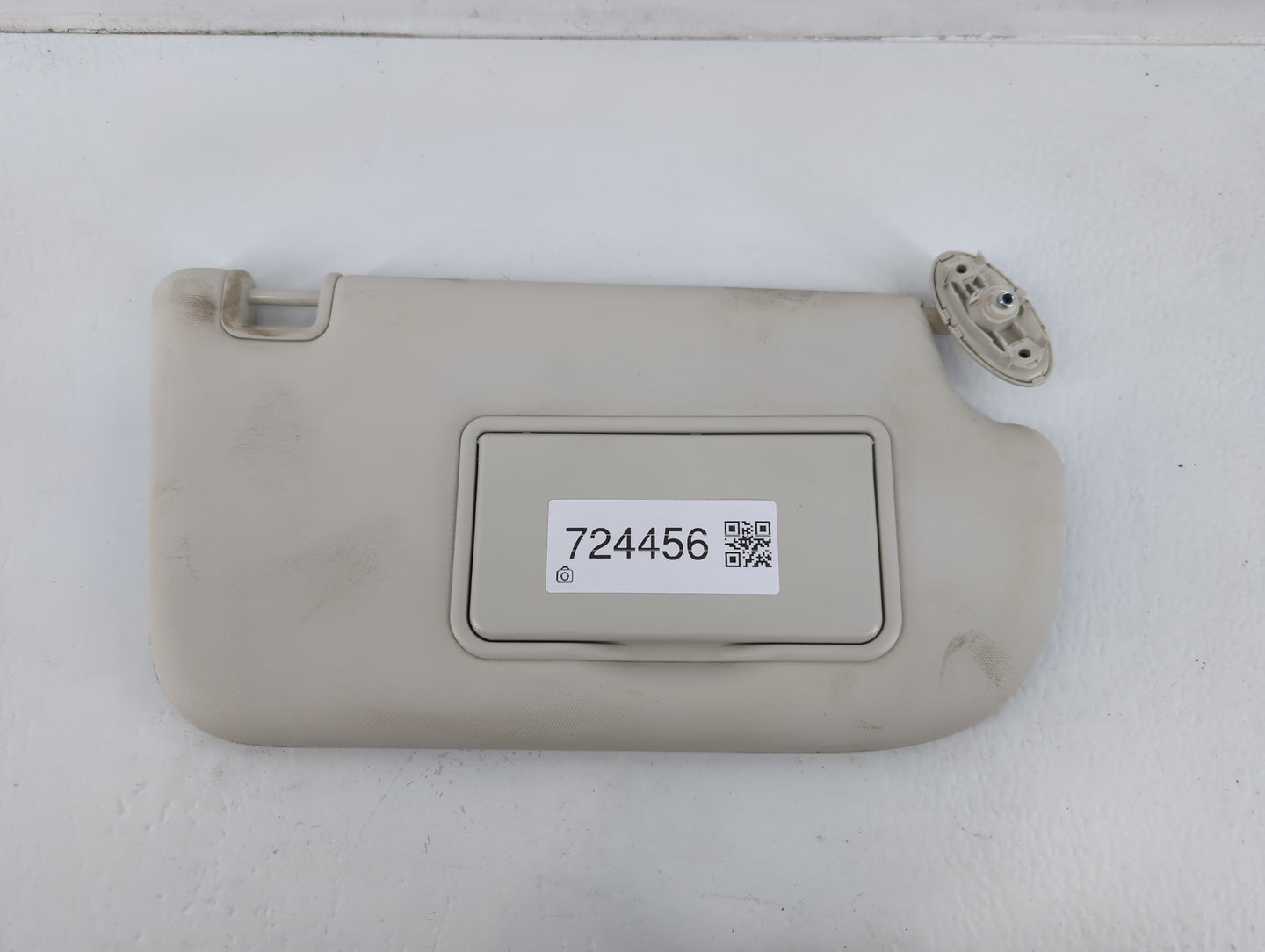 2013-2018 Ford Focus Sun Visor Shade Replacement Passenger Right Mirror Fits Fits 2013 2014 2015 2016 2017 2018 OEM Used Auto Parts - Oemusedautoparts1.com