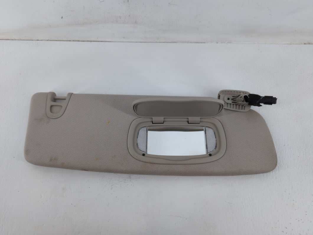 2017-2020 Chrysler Pacifica Sun Visor Shade Replacement Passenger Right Mirror Fits Fits 2017 2018 2019 2020 OEM Used Auto Parts