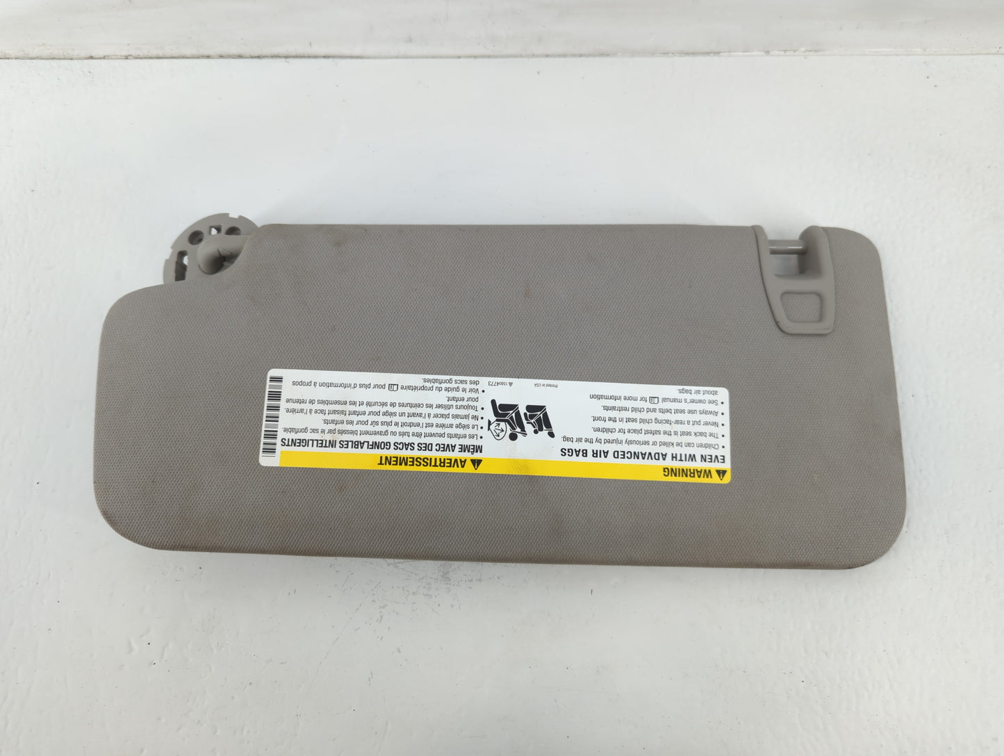 2010-2017 Chevrolet Equinox Sun Visor Shade Replacement Passenger Right Mirror Fits Fits 2010 2011 2012 2013 2014 2015 2016 2017 OEM Used Auto Parts - Oemusedautoparts1.com