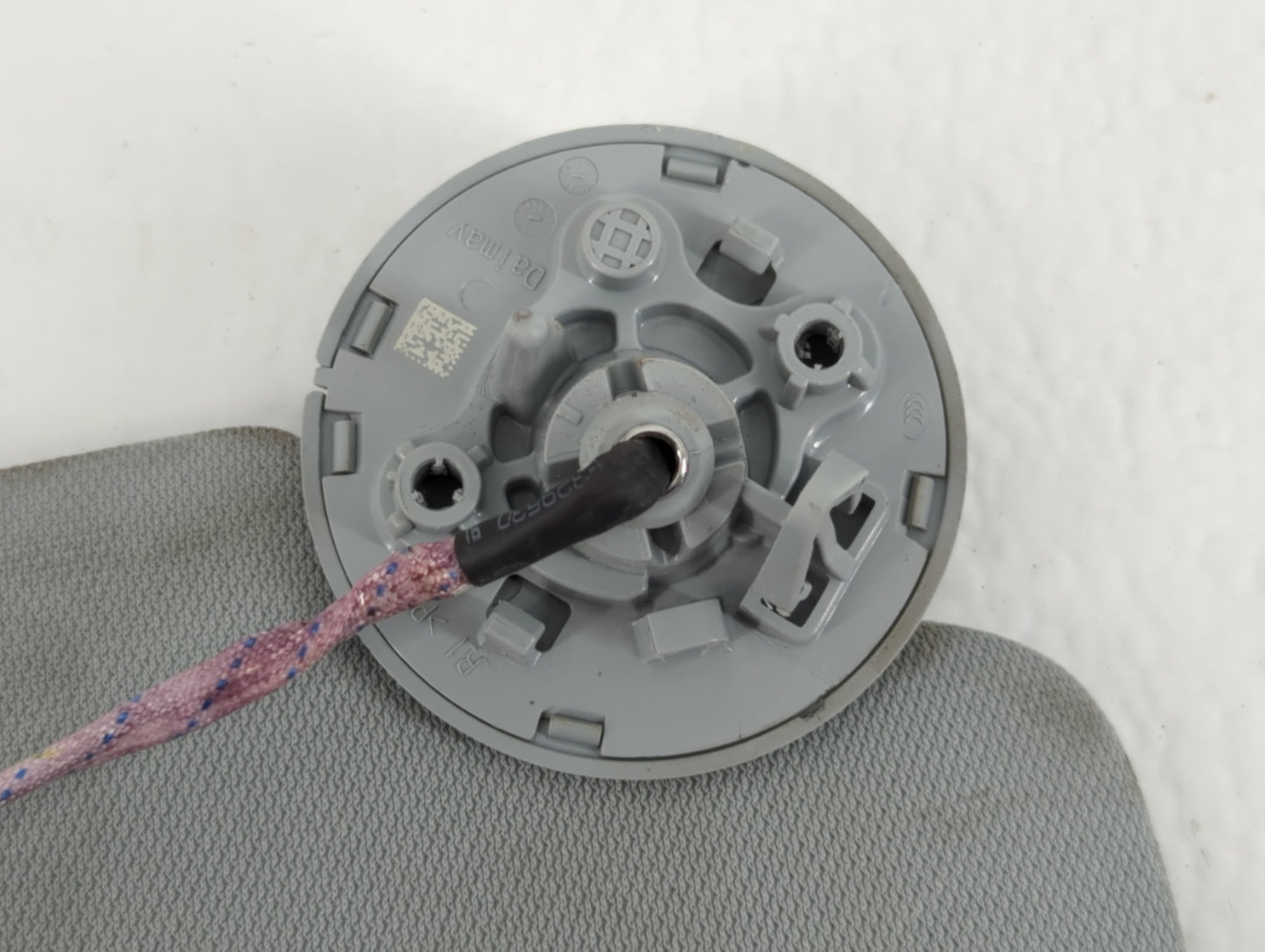 2019-2022 Chevrolet Blazer Sun Visor Shade Replacement Passenger Right Mirror Fits Fits 2019 2020 2021 2022 OEM Used Auto Parts - Oemusedautoparts1.com