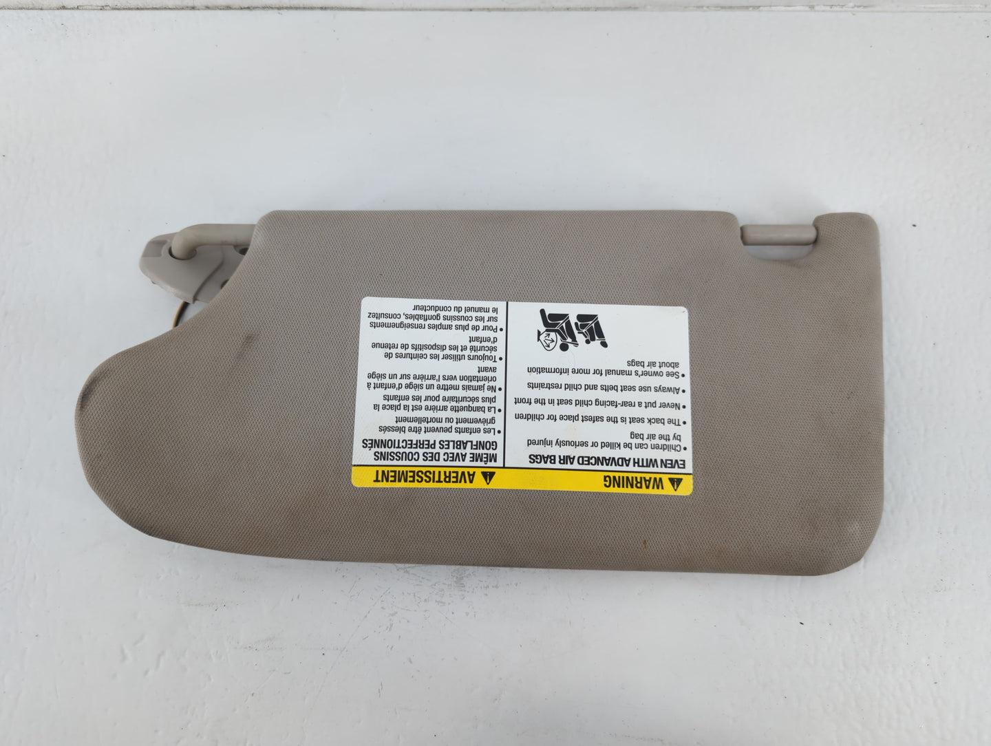 2013-2018 Nissan Altima Sun Visor Shade Replacement Driver Left Mirror Fits Fits 2013 2014 2015 2016 2017 2018 OEM Used Auto Parts - Oemusedautoparts1.com
