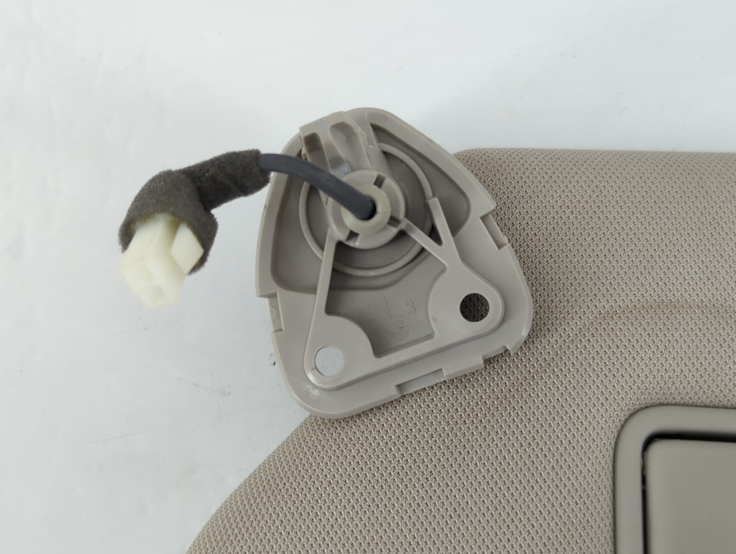 2019-2020 Nissan Pathfinder Sun Visor Shade Replacement Driver Left Mirror Fits Fits 2019 2020 OEM Used Auto Parts - Oemusedautoparts1.com