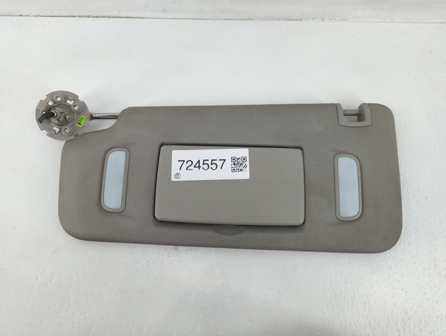 2010-2017 Chevrolet Equinox Sun Visor Shade Replacement Passenger Right Mirror Fits Fits 2010 2011 2012 2013 2014 2015 2016 2017 OEM Used Auto Parts - Oemusedautoparts1.com