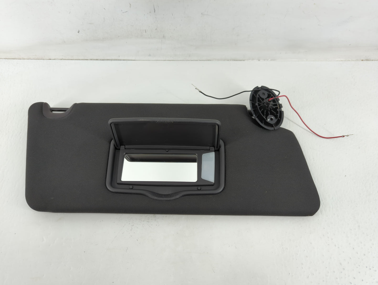 2011-2015 Ford Explorer Sun Visor Shade Replacement Passenger Right Mirror Fits Fits 2011 2012 2013 2014 2015 OEM Used Auto Parts - Oemusedautoparts1.com