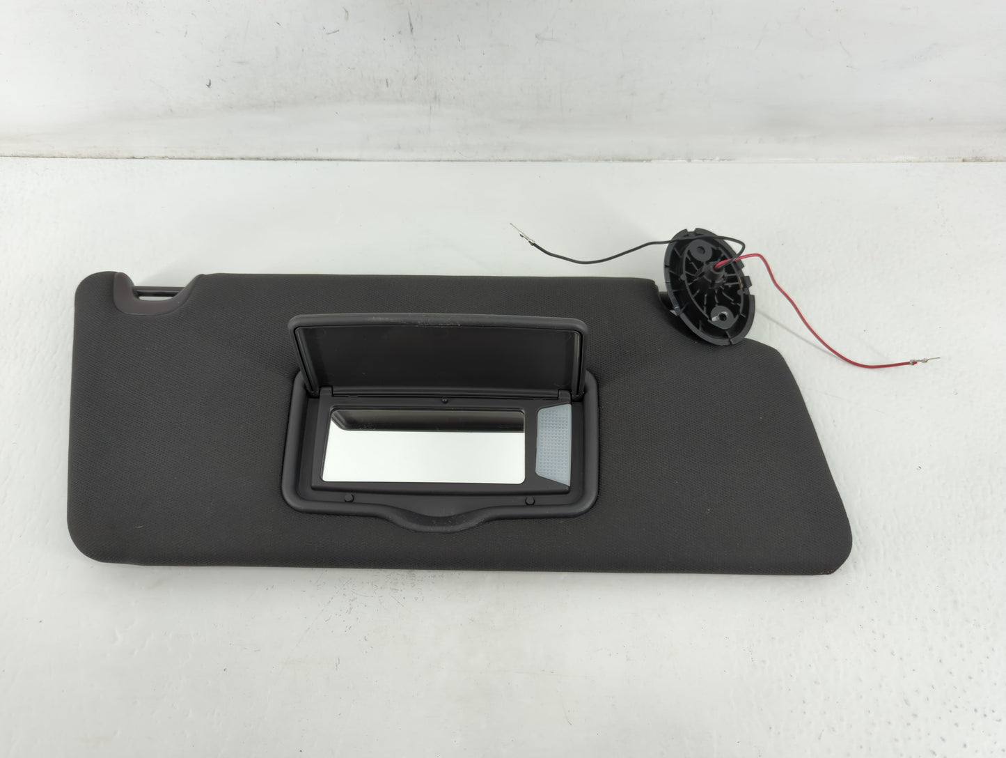 2011-2015 Ford Explorer Sun Visor Shade Replacement Passenger Right Mirror Fits Fits 2011 2012 2013 2014 2015 OEM Used Auto Parts - Oemusedautoparts1.com