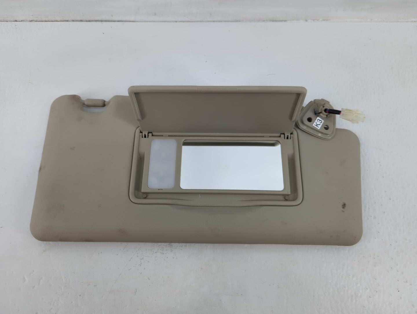 2008-2015 Nissan Rogue Sun Visor Shade Replacement Passenger Right Mirror Fits Fits 2008 2009 2010 2011 2012 2013 2014 2015 OEM Used Auto Parts - Oemusedautoparts1.com