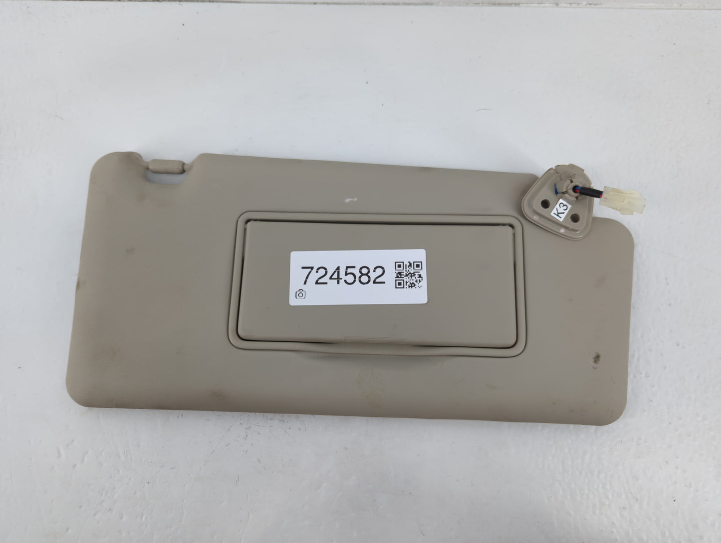 2008-2015 Nissan Rogue Sun Visor Shade Replacement Passenger Right Mirror Fits Fits 2008 2009 2010 2011 2012 2013 2014 2015 OEM Used Auto Parts - Oemusedautoparts1.com
