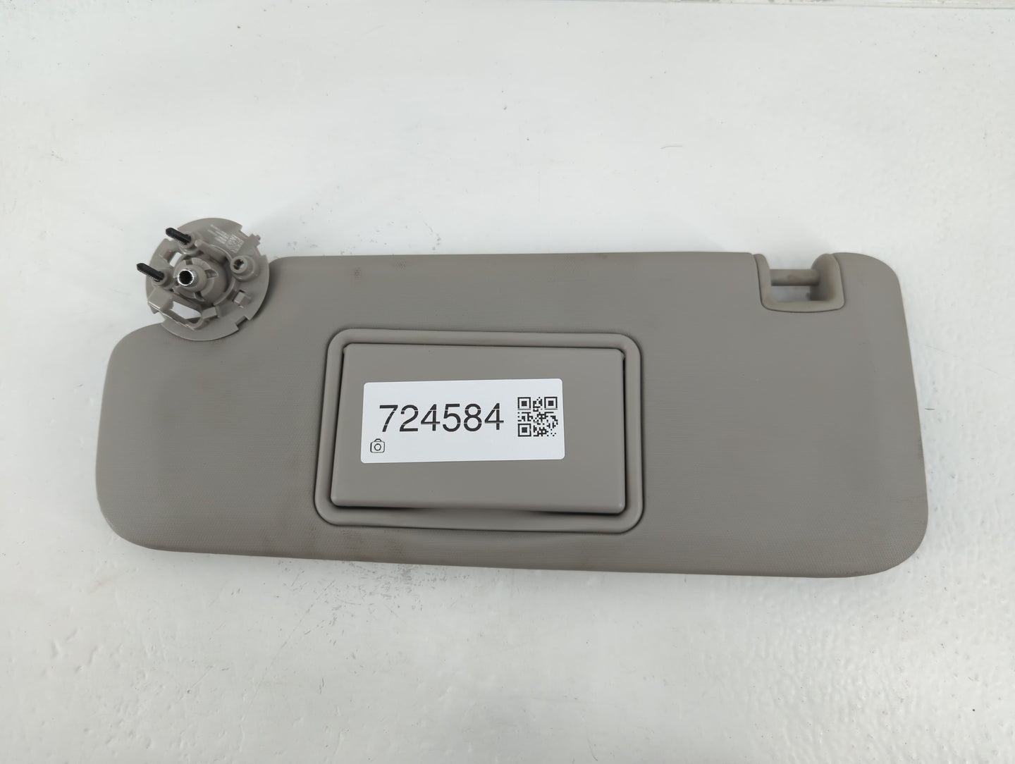 2011-2016 Chevrolet Cruze Sun Visor Shade Replacement Driver Left Mirror Fits Fits 2011 2012 2013 2014 2015 2016 OEM Used Auto Parts - Oemusedautoparts1.com