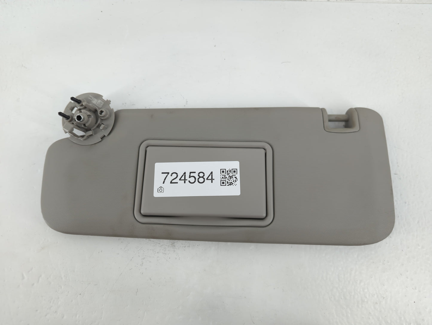 2011-2016 Chevrolet Cruze Sun Visor Shade Replacement Driver Left Mirror Fits Fits 2011 2012 2013 2014 2015 2016 OEM Used Auto Parts - Oemusedautoparts1.com