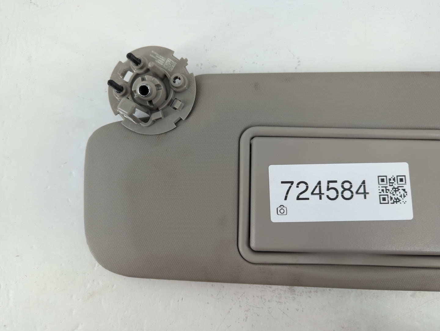 2011-2016 Chevrolet Cruze Sun Visor Shade Replacement Driver Left Mirror Fits Fits 2011 2012 2013 2014 2015 2016 OEM Used Auto Parts - Oemusedautoparts1.com