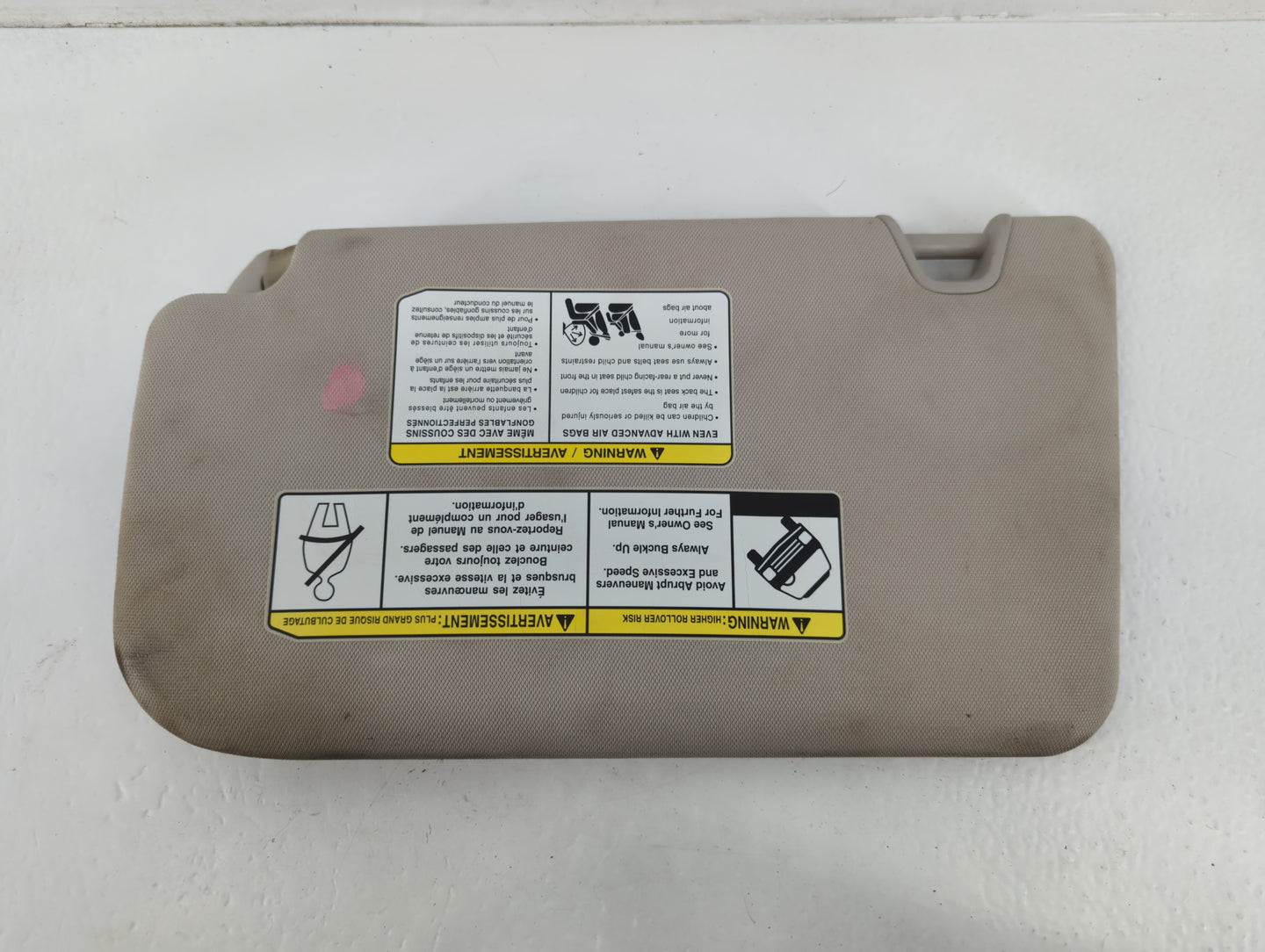 2014-2017 Nissan Rogue Sun Visor Shade Replacement Passenger Right Mirror Fits Fits 2014 2015 2016 2017 OEM Used Auto Parts - Oemusedautoparts1.com