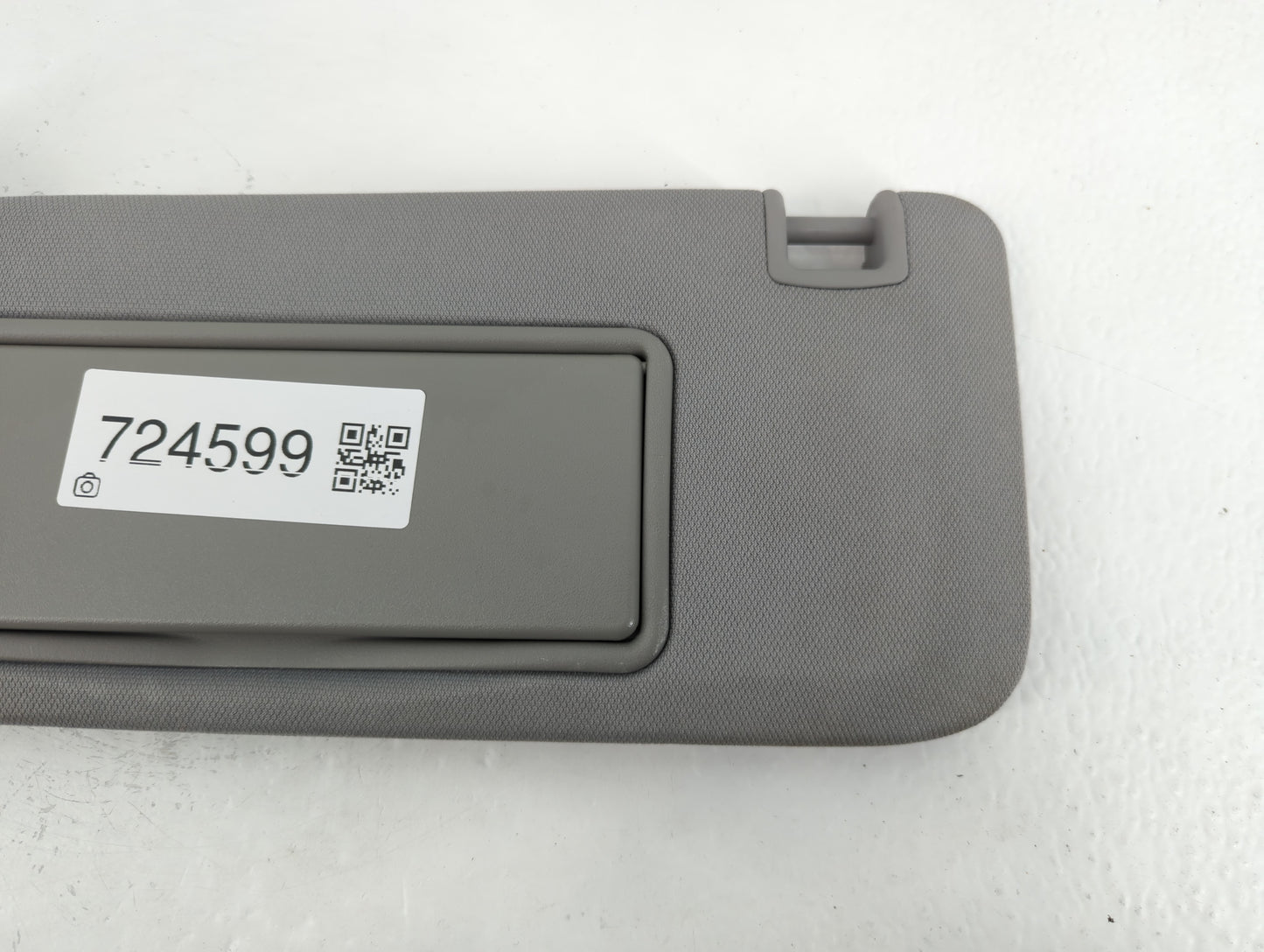 2016-2021 Chevrolet Malibu Sun Visor Shade Replacement Driver Left Mirror Fits Fits 2016 2017 2018 2019 2020 2021 OEM Used Auto Parts - Oemusedautoparts1.com