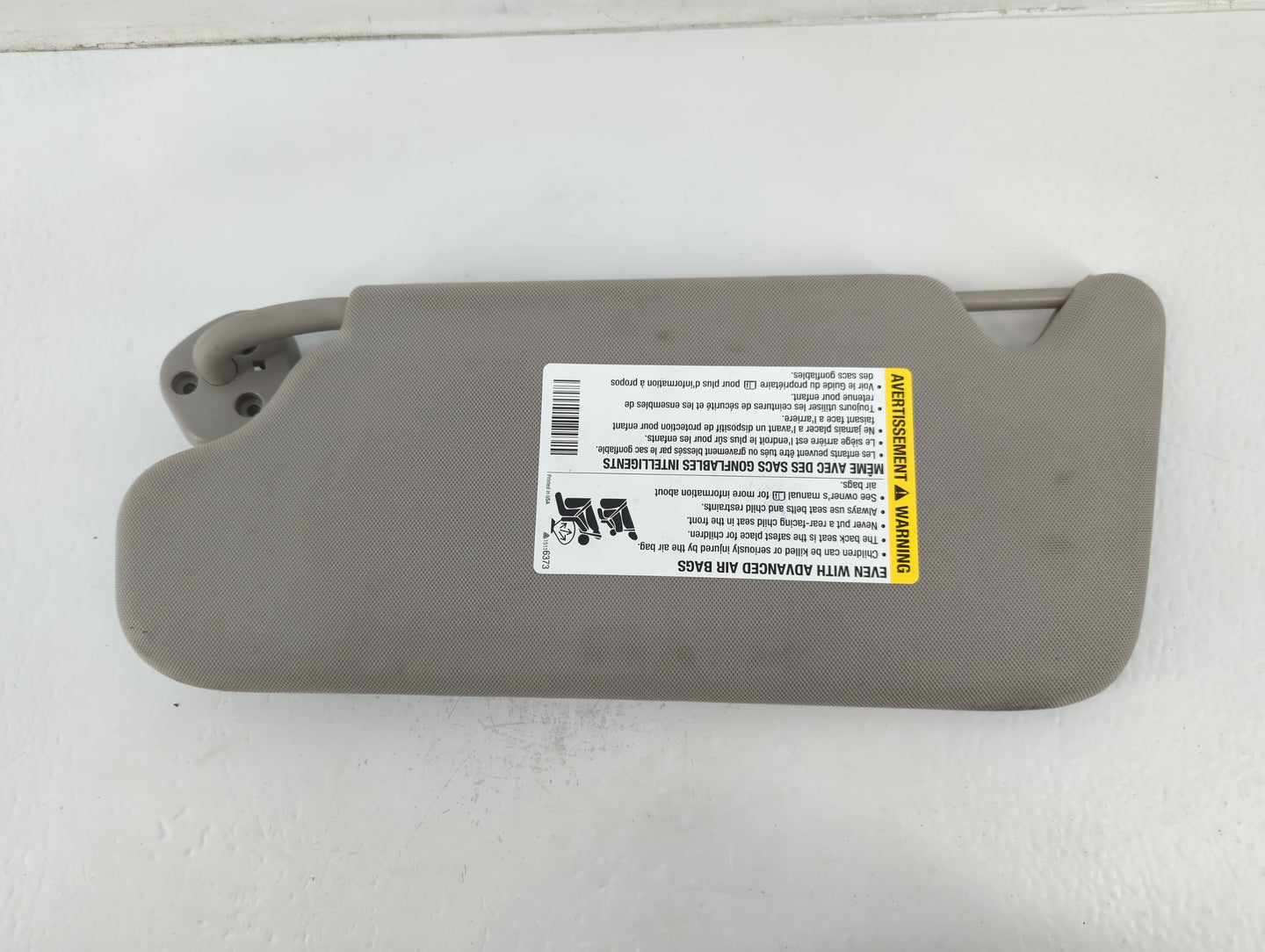 2006-2016 Chevrolet Impala Sun Visor Shade Replacement Passenger Right Mirror Fits OEM Used Auto Parts - Oemusedautoparts1.com