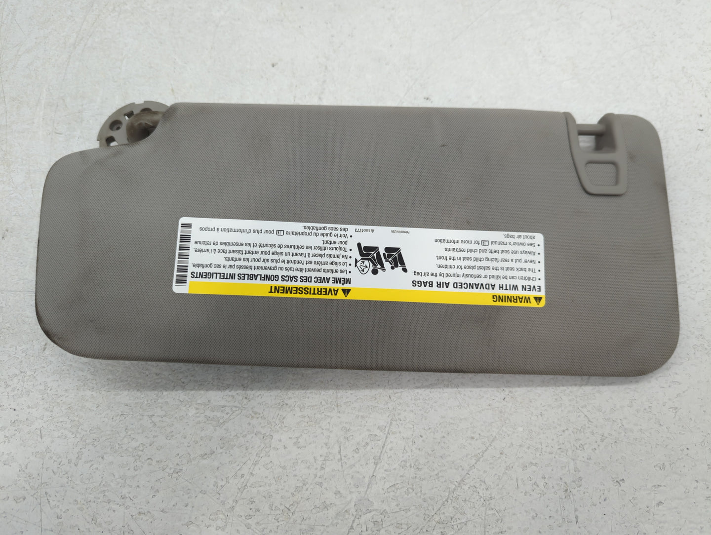 2015 Chevrolet Traverse Sun Visor Shade Replacement Passenger Right Mirror Fits OEM Used Auto Parts - Oemusedautoparts1.com